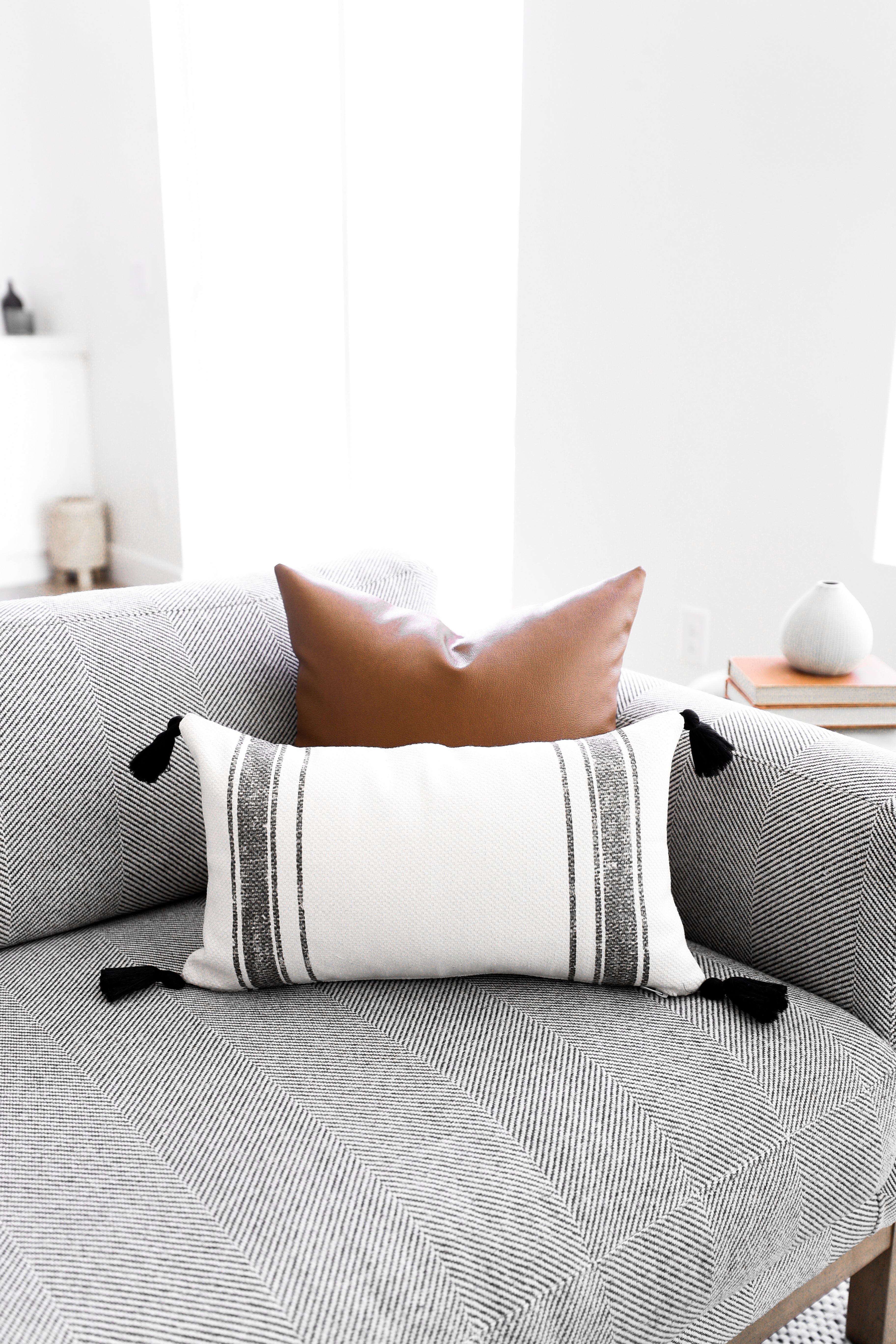 Luca - Lumbar 12x20 - Image 4