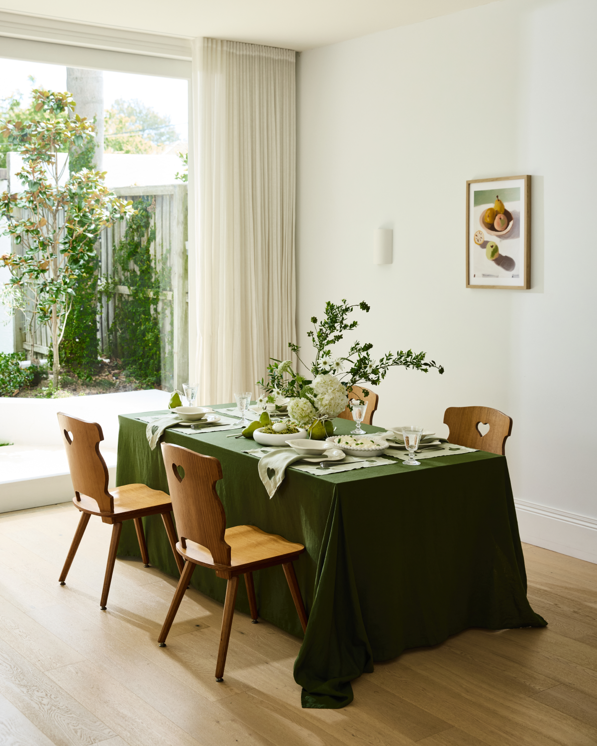 Sage & Olive 100% French Flax Linen Amour Napkins (Set of Four) - Image 4