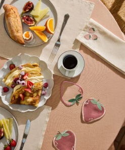 Les Fruits Fraise Napkins (Set of Four)