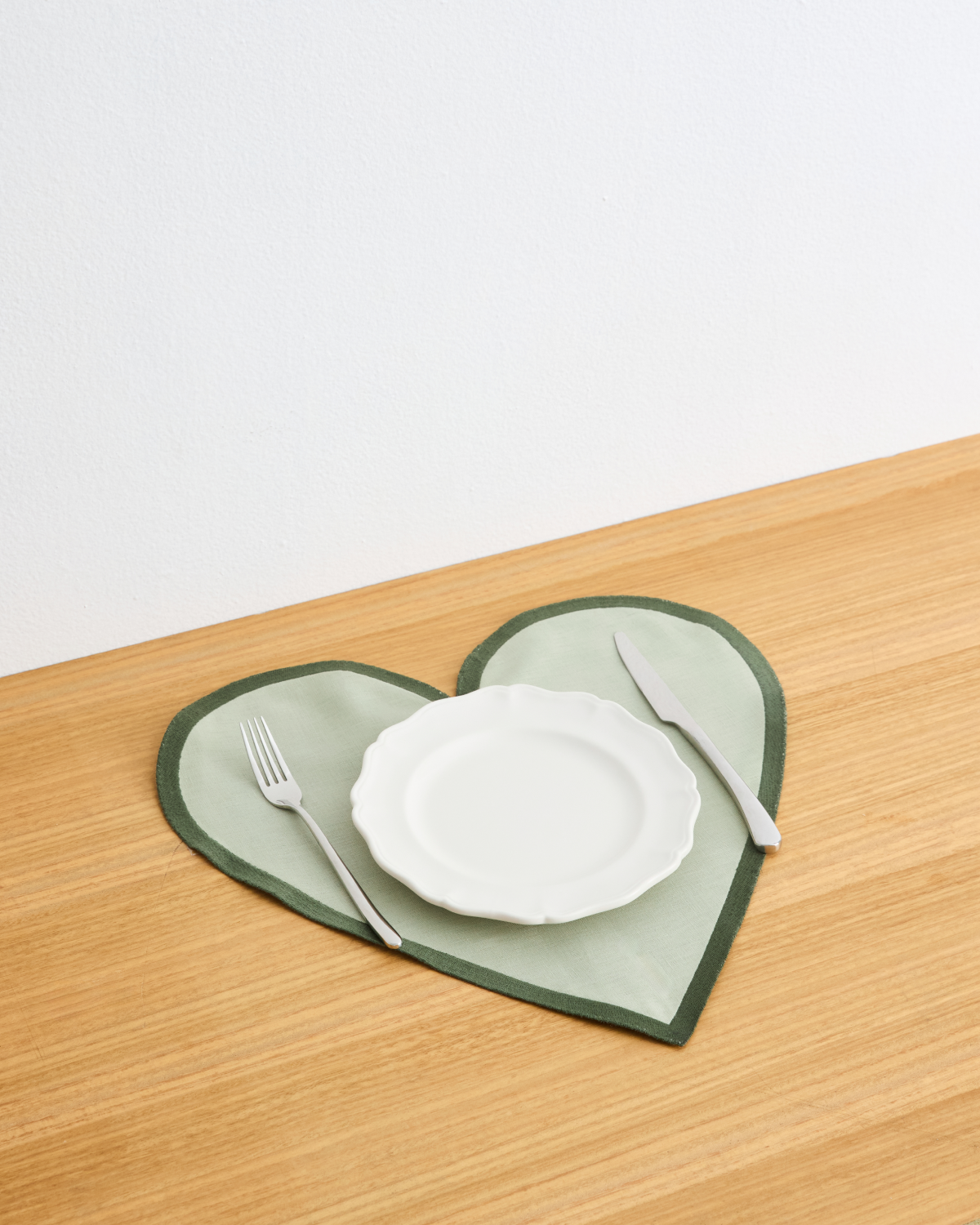 Sage & Olive 100% French Flax Linen Heart Placemats (Set of Two)