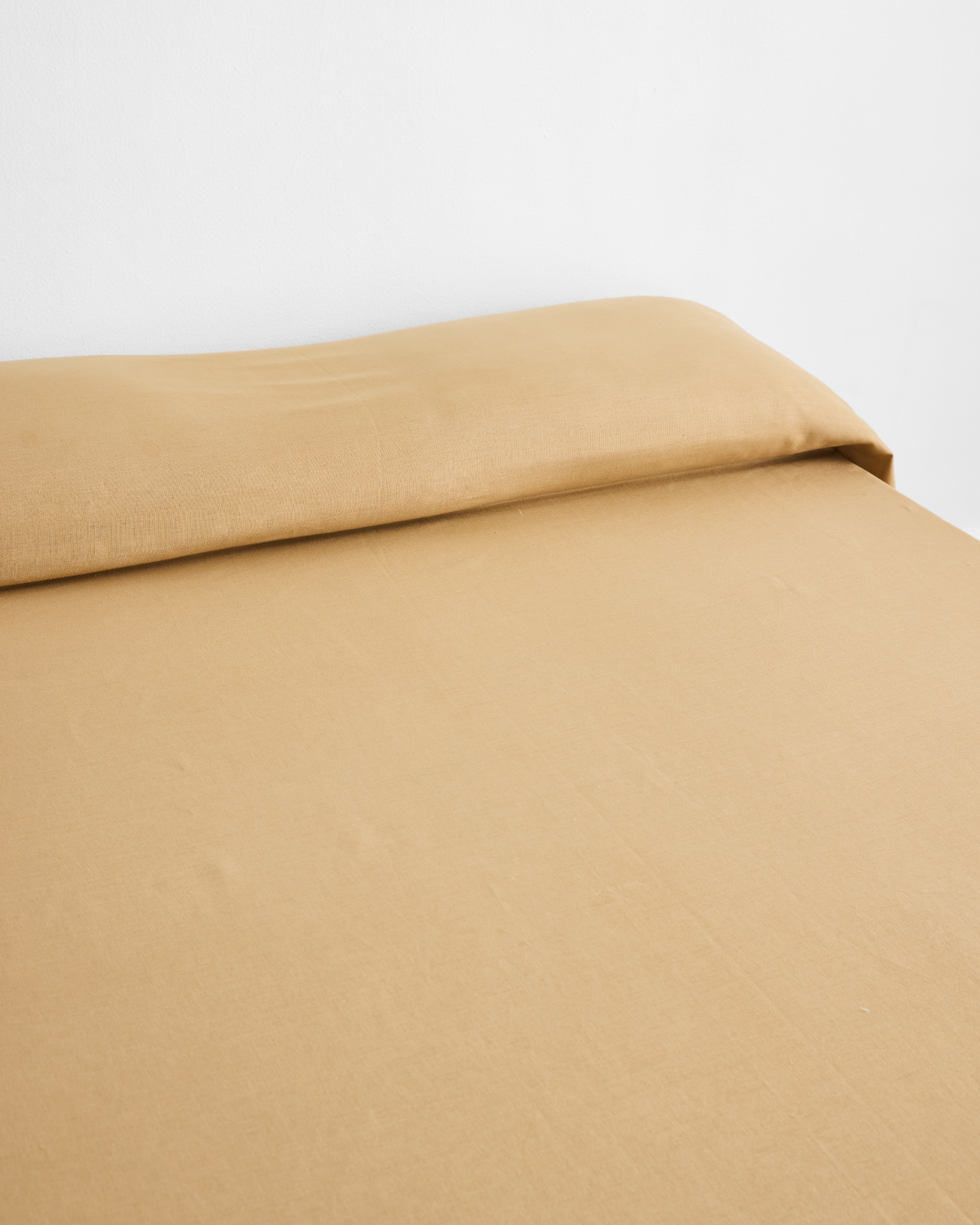 Caramel Heavy Linen Bed Cover - Image 2