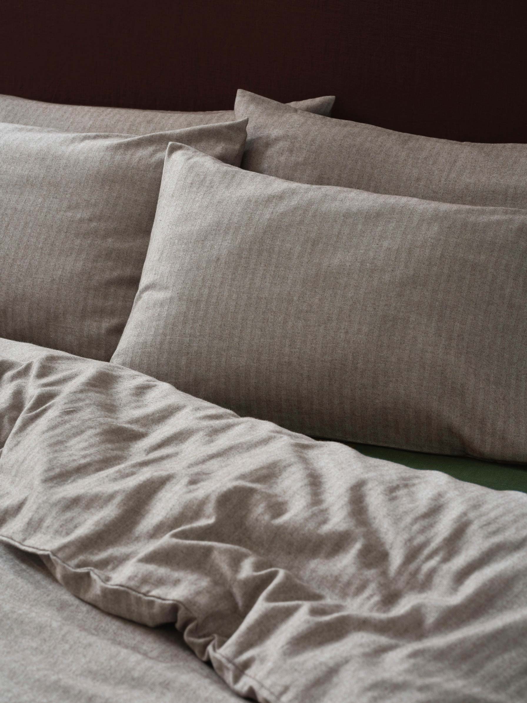 Mocha Herringbone Brushed Cotton Pillowcases (Pair)