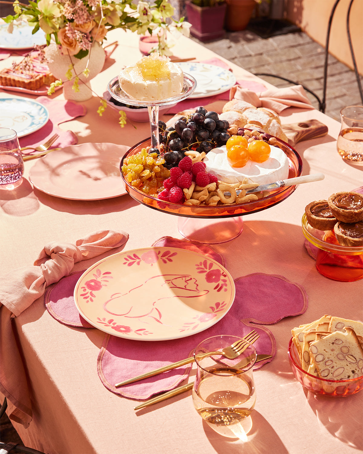 Liv & Dom x Bed Threads 'Wild Poppy' Ceramic Dinner Plate - Image 3