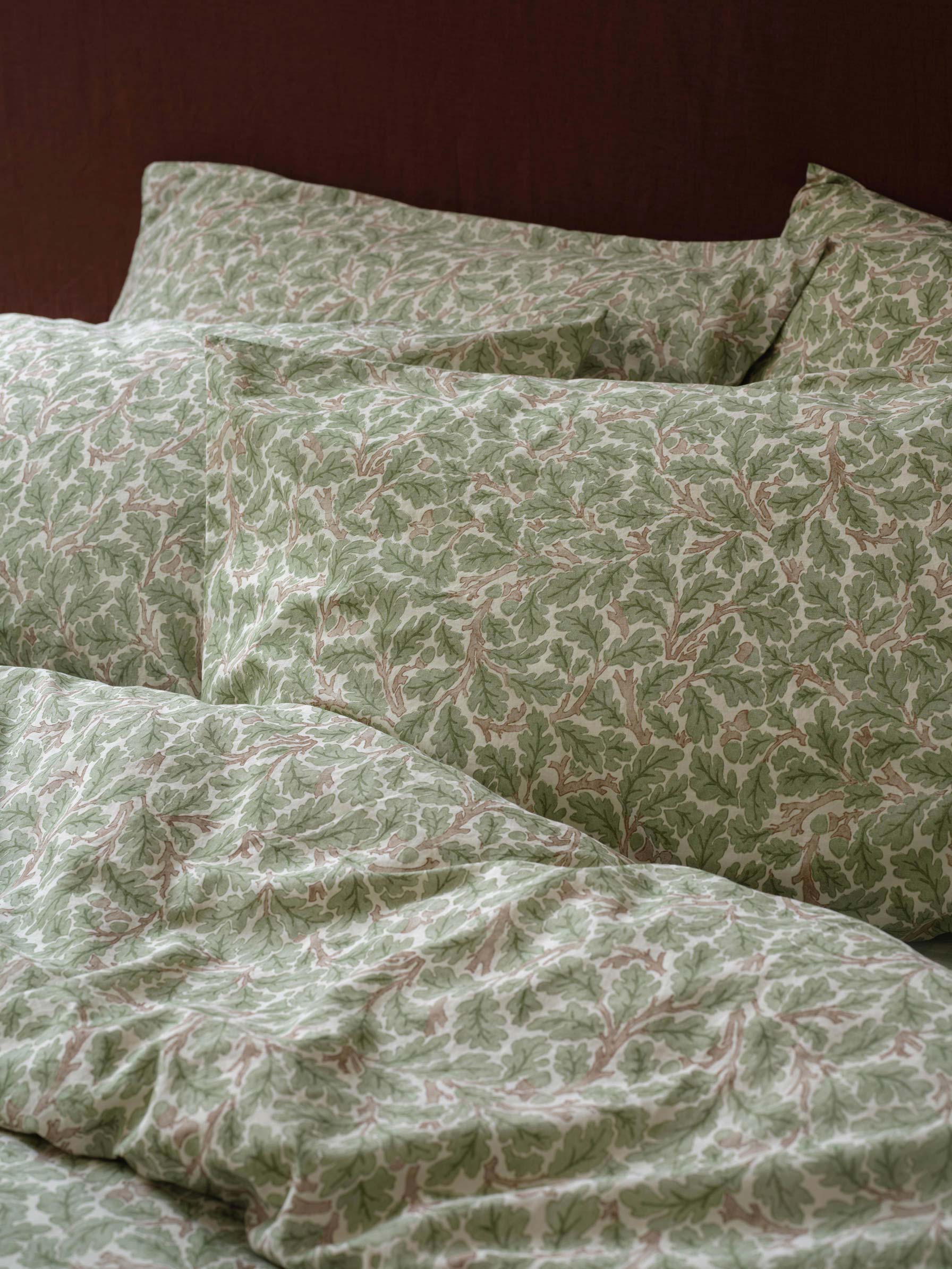 Leafy Arbour Oak Washed Cotton Percale Pillowcases (Pair)