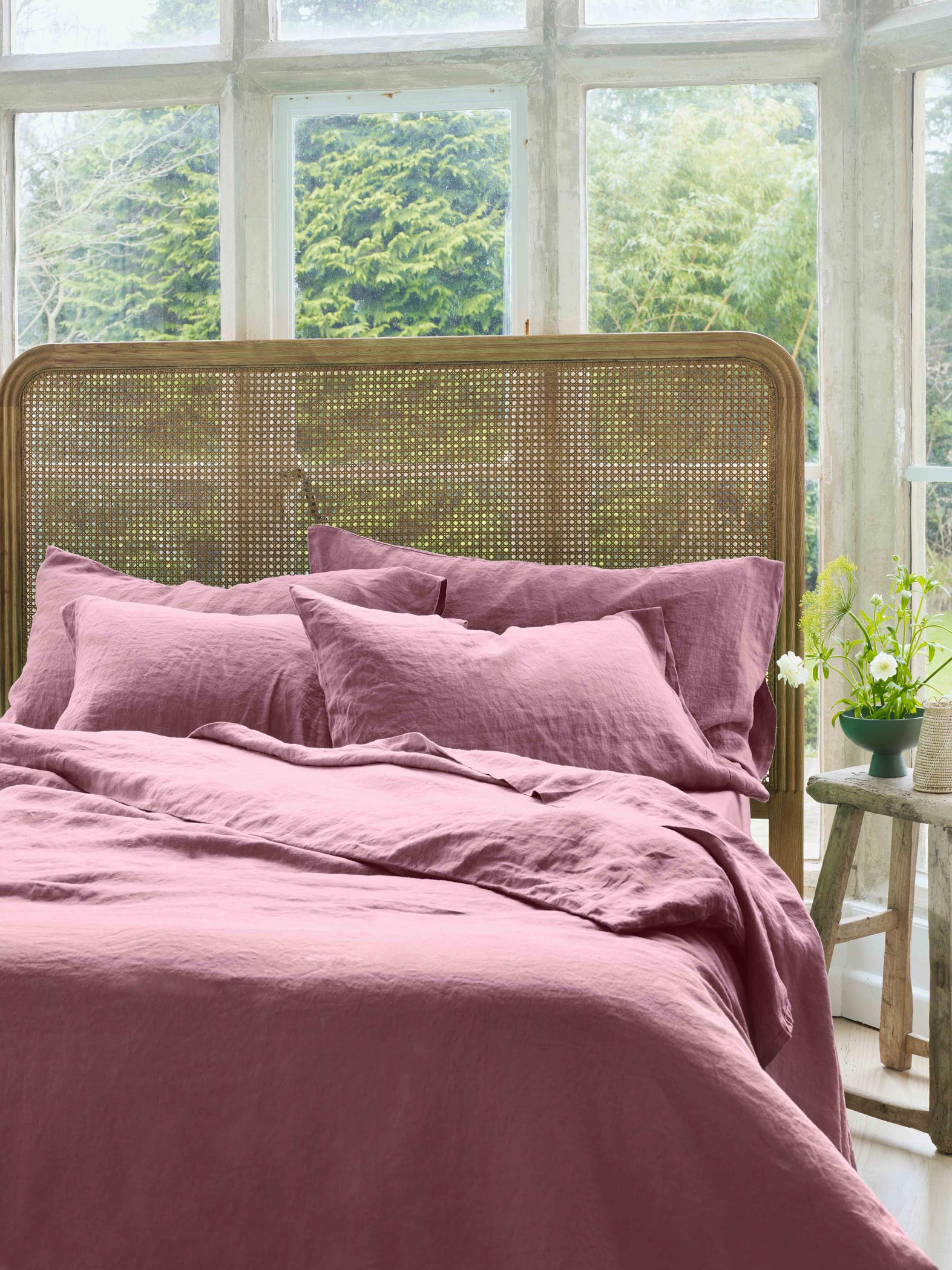 Raspberry 100% Linen Duvet Cover - Image 2