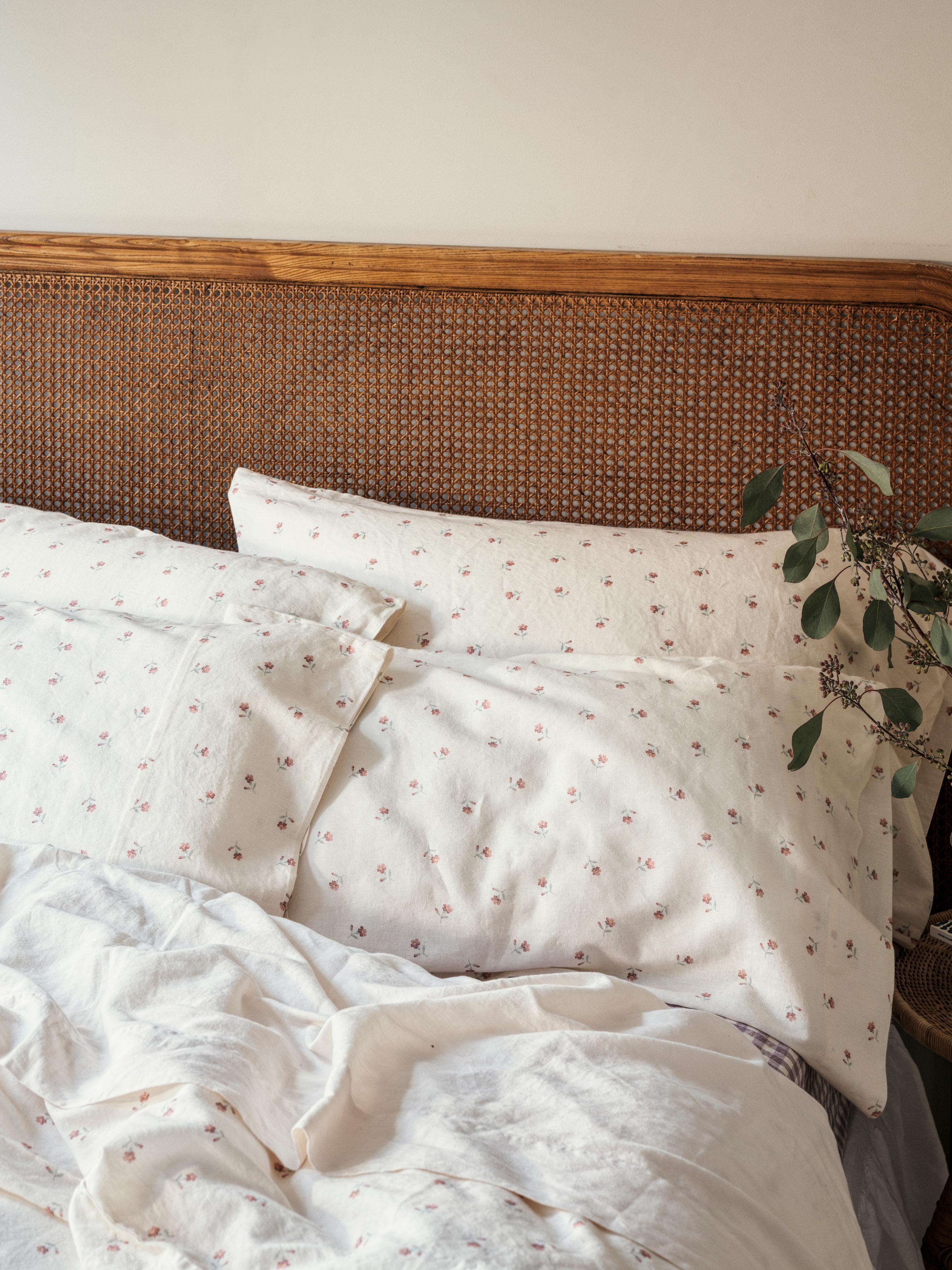 Pearl Posy Bud Linen Blend Pillowcases (Pair)