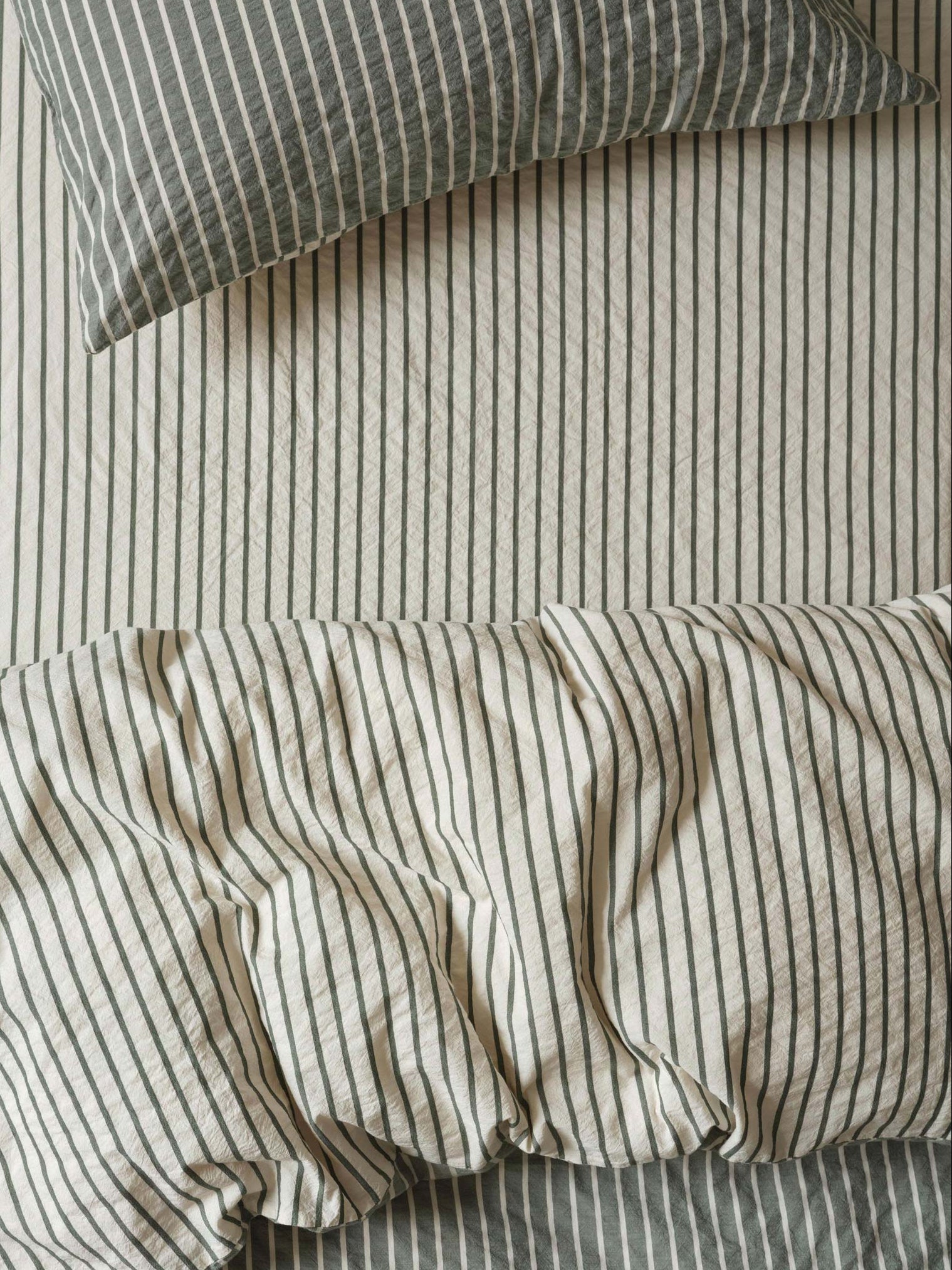 Spruce Green Texture Stripe Cotton Kids Fitted Sheet - Image 2