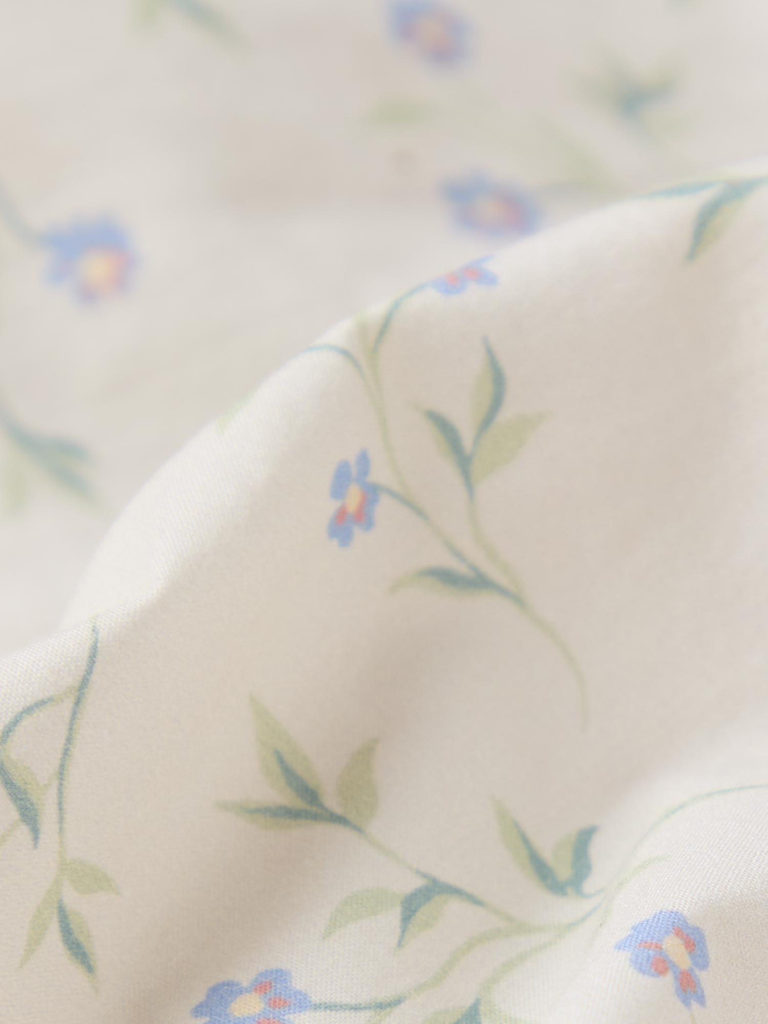 Spring Sprig Cotton Flat Sheet - Image 2