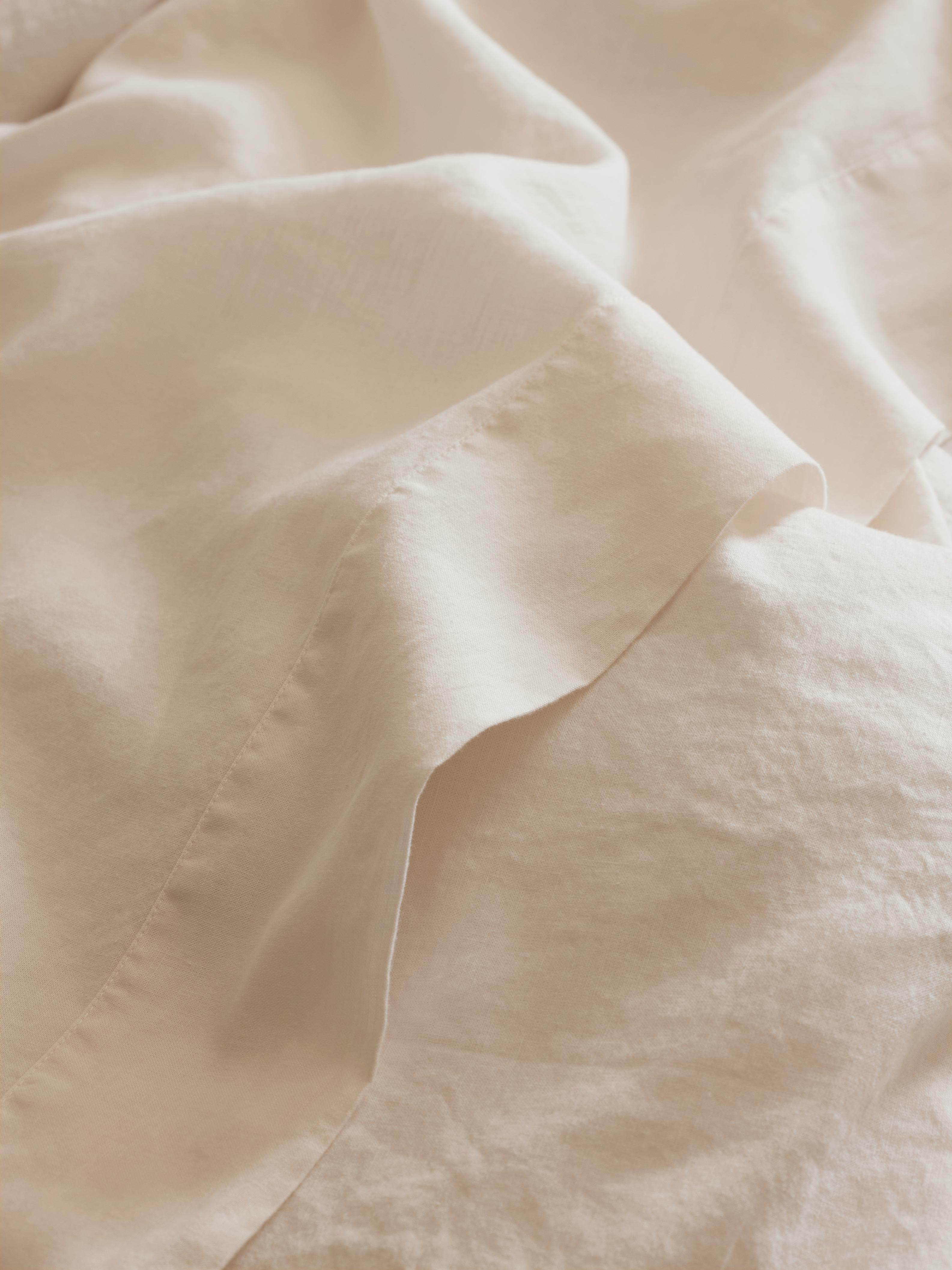 Pearl Linen Blend Pillowcase (Pair) - Image 3