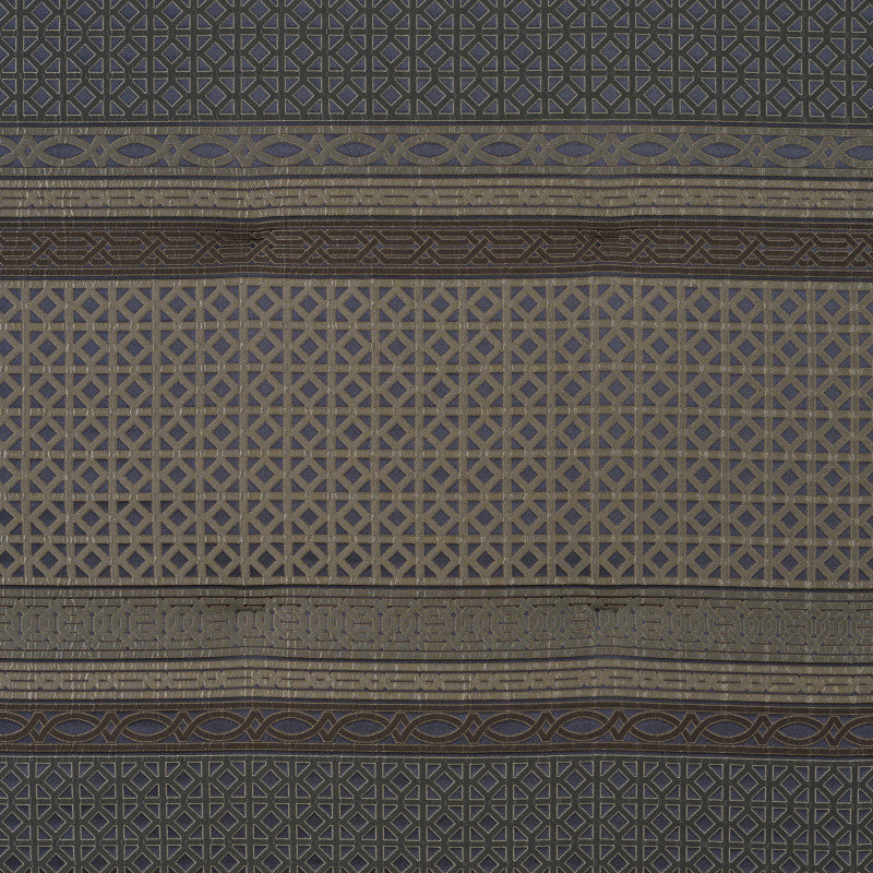 Alaro Comforter Set - Image 10