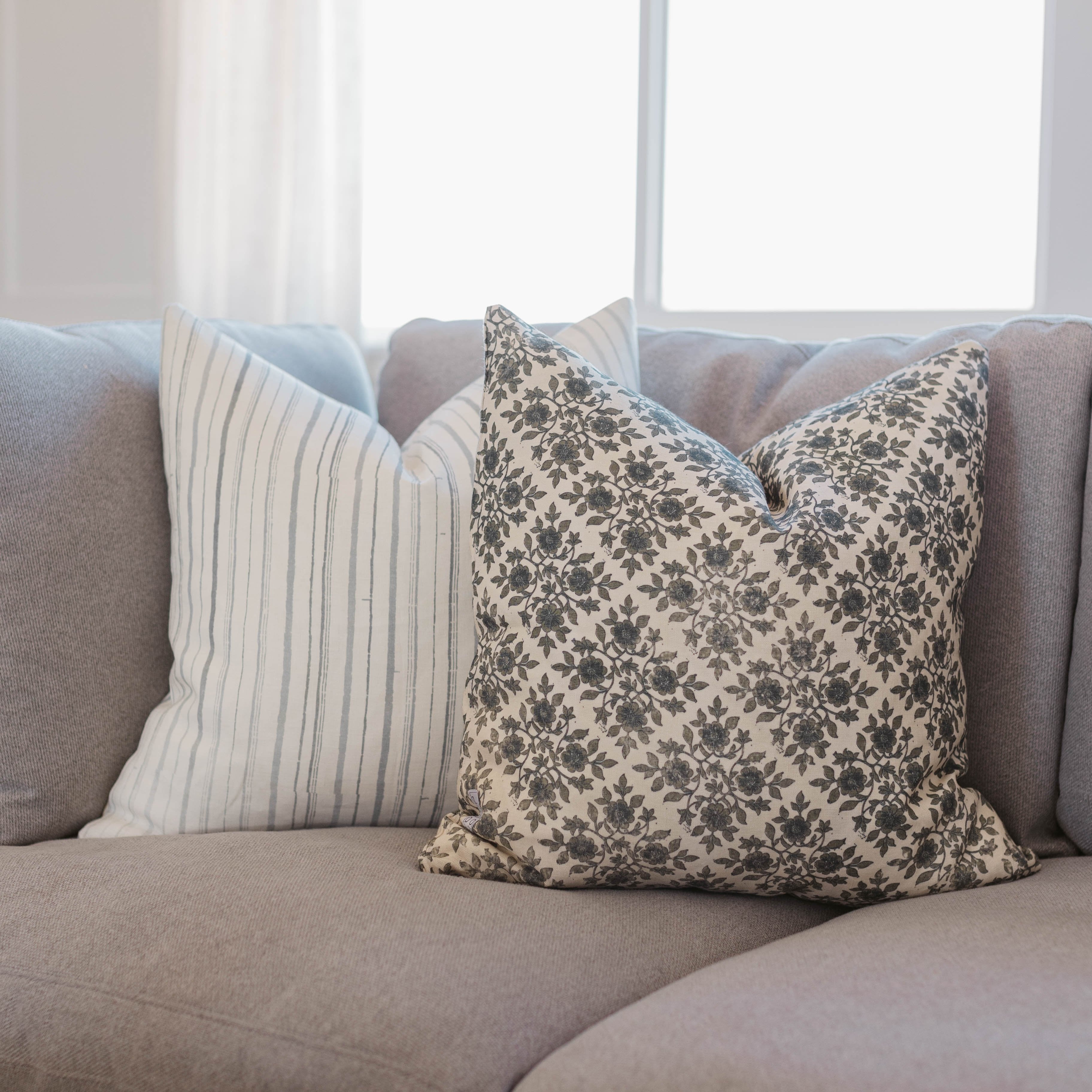 Mack in Linen - 18 | 22 - Image 6