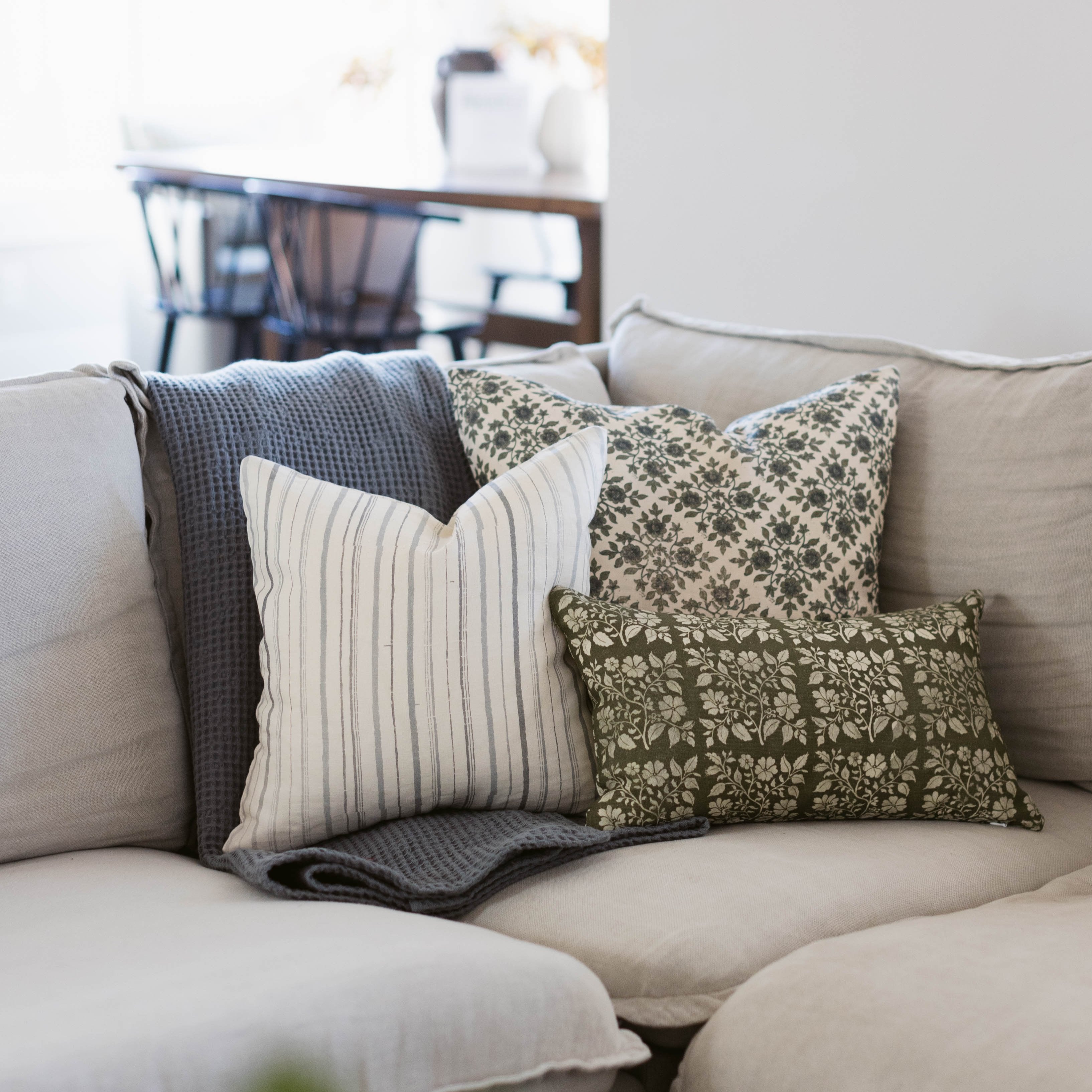 Mack in Linen - 18 | 22 - Image 4