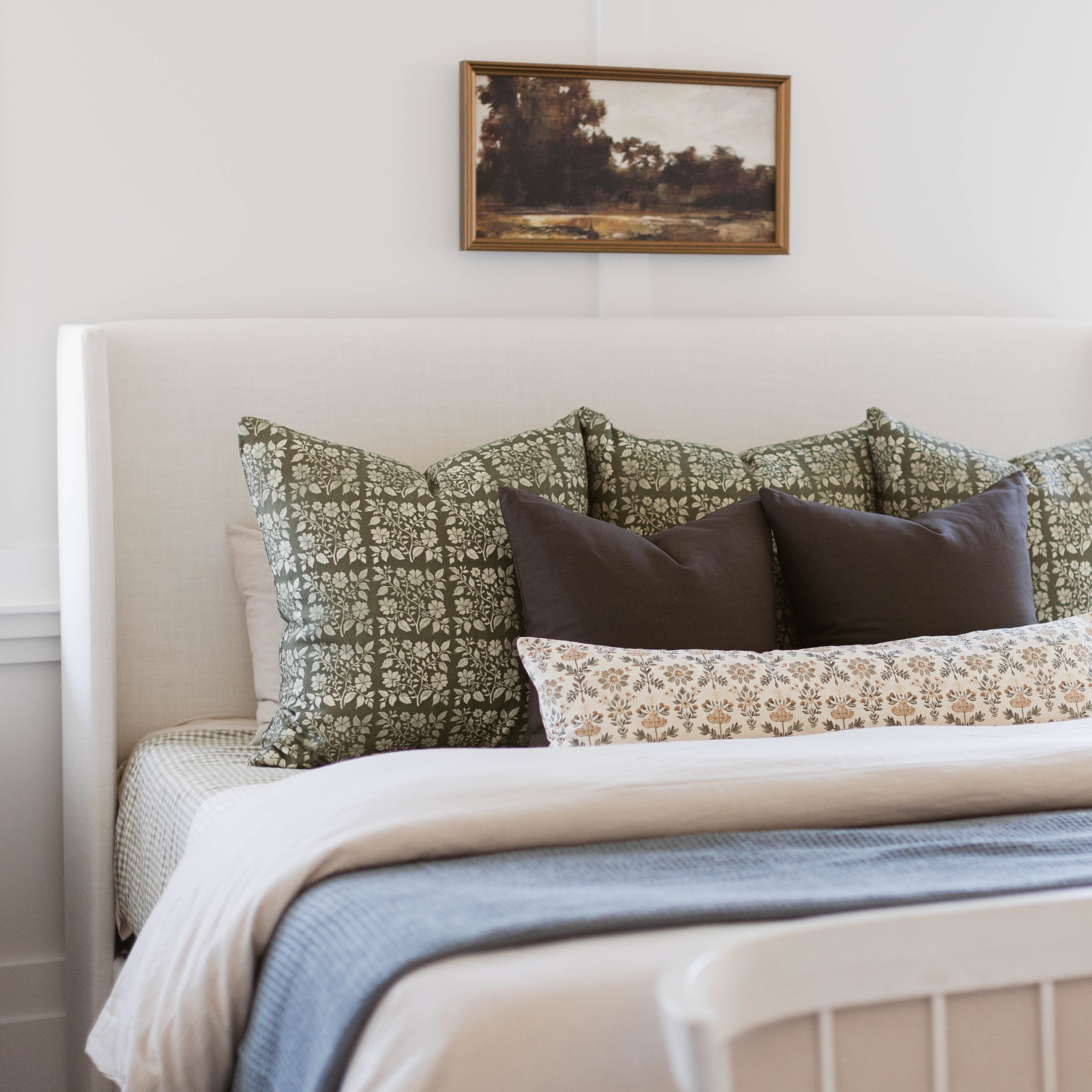 Evergreen Floral in Linen - 18 | 22 | 26 - Image 6