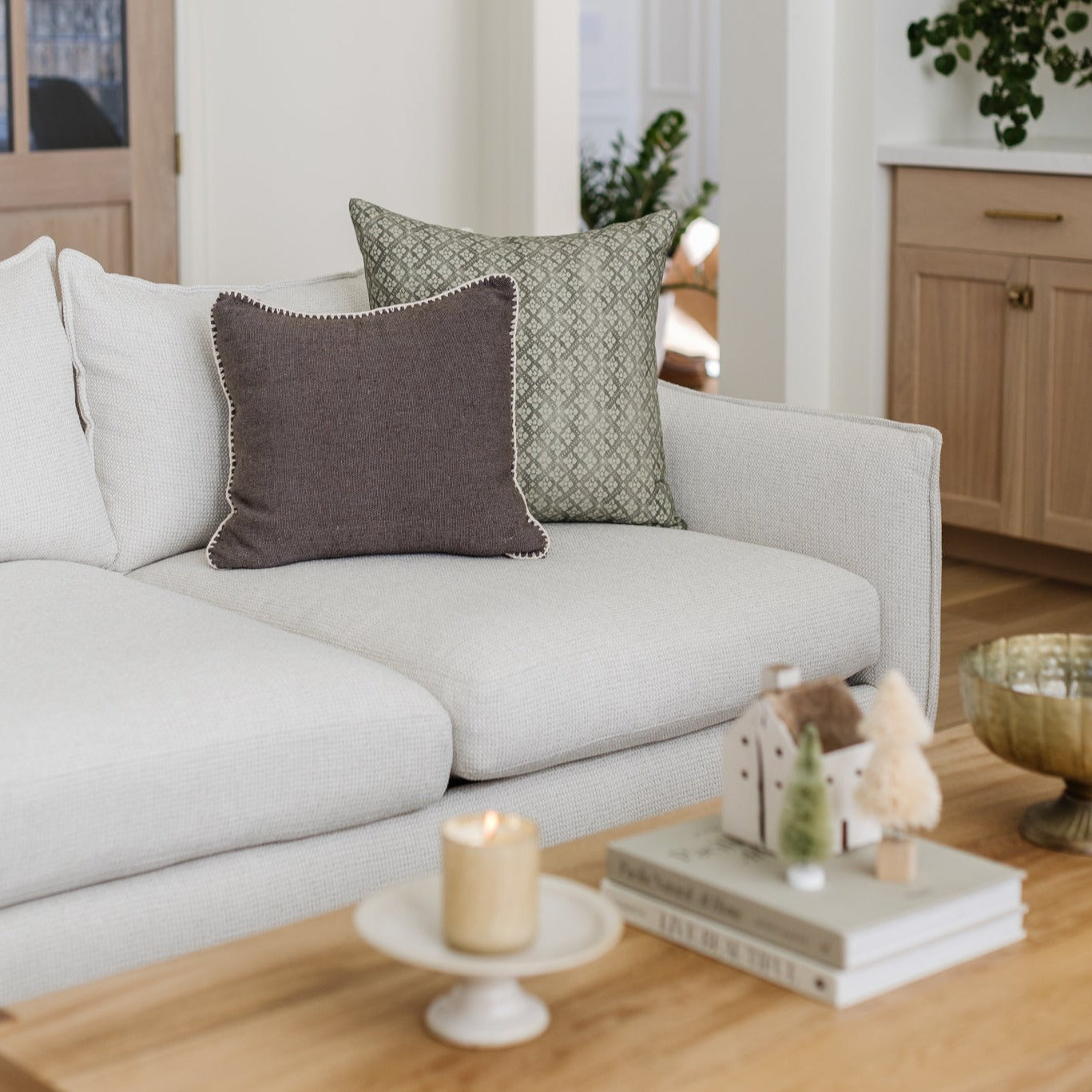 Clove - 22 - Image 6