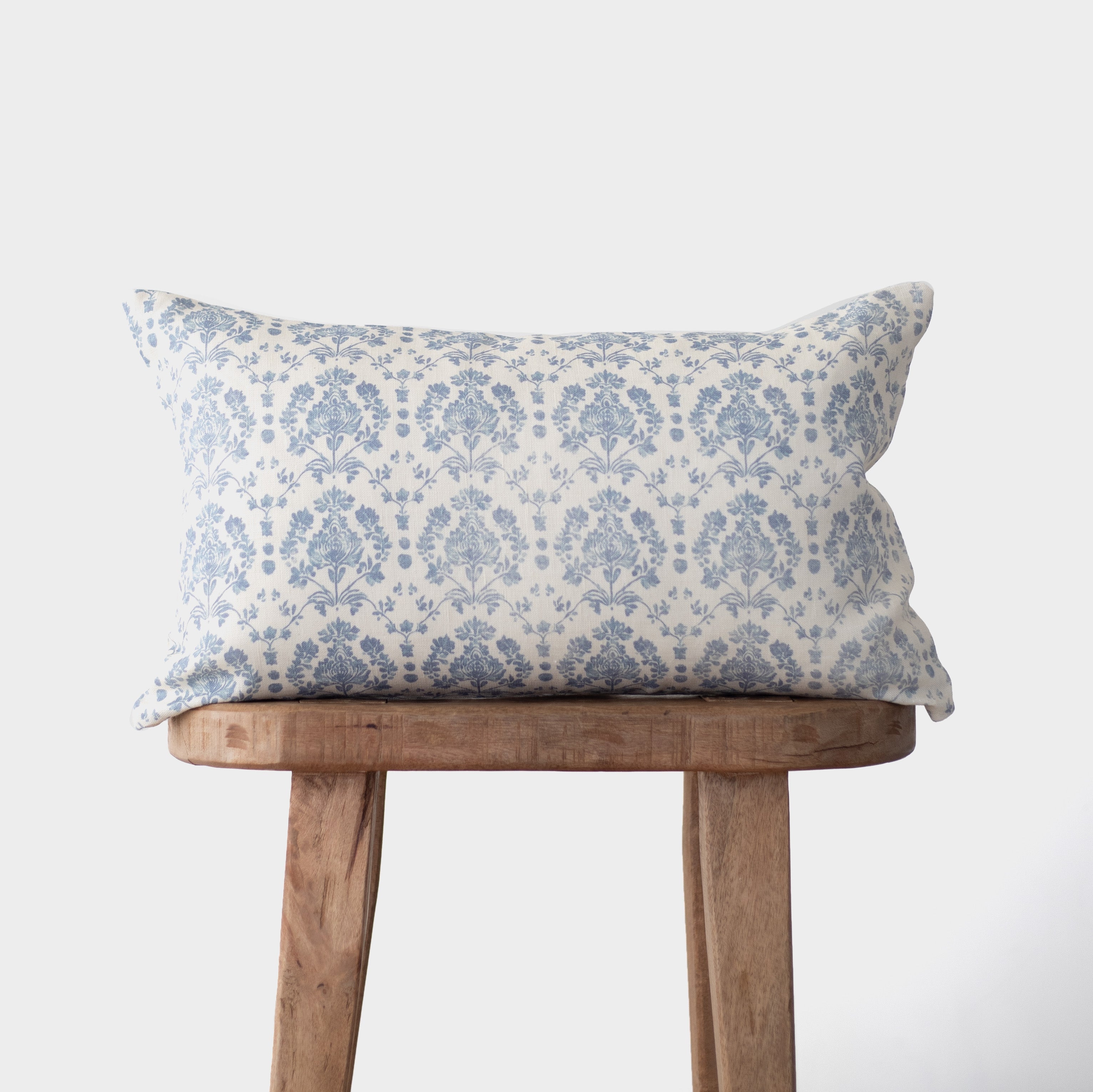 Clara in linen - 12x20 - Image 5