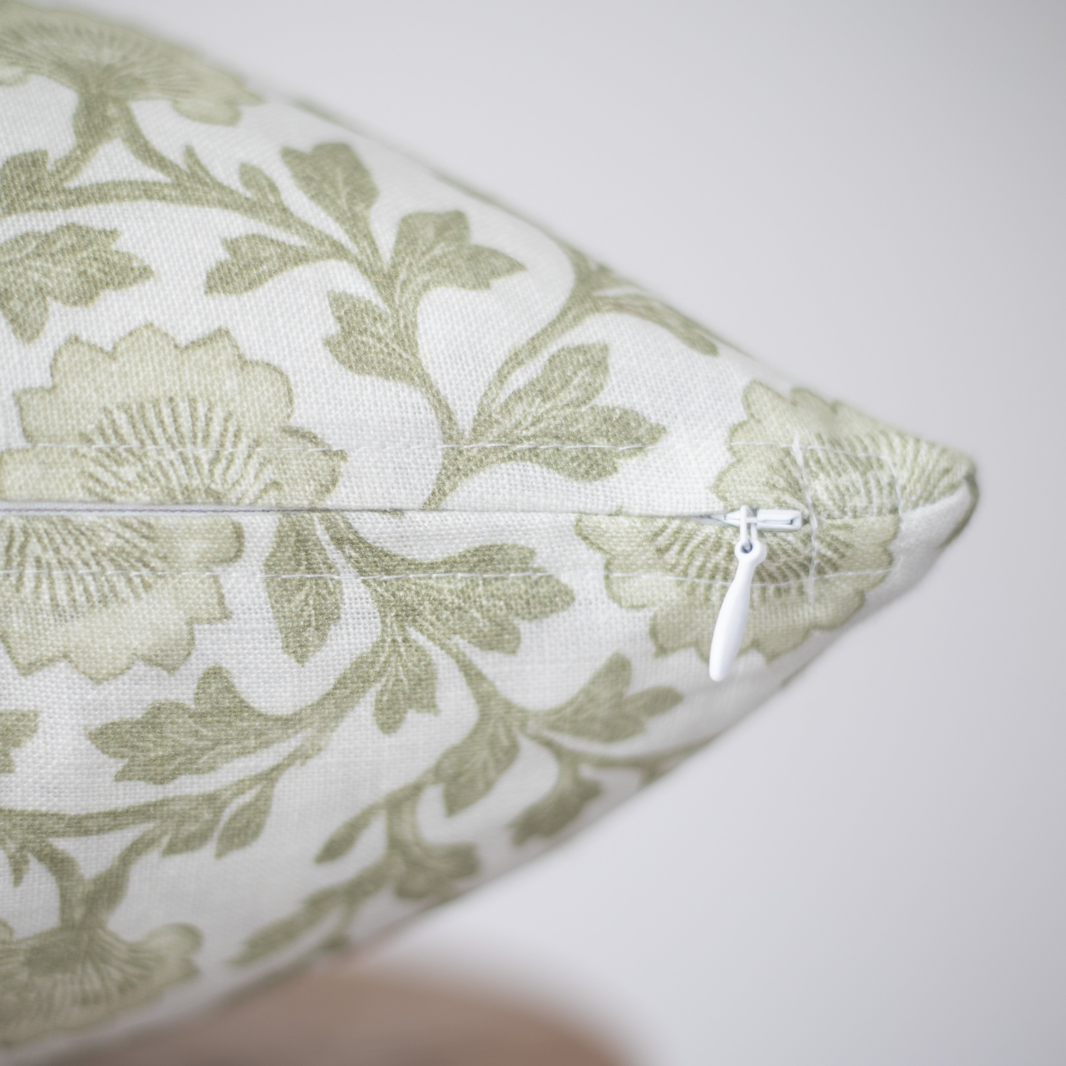 Clem in Linen - 18 | 22 - Image 6