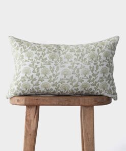 Clem in Linen - 12x20