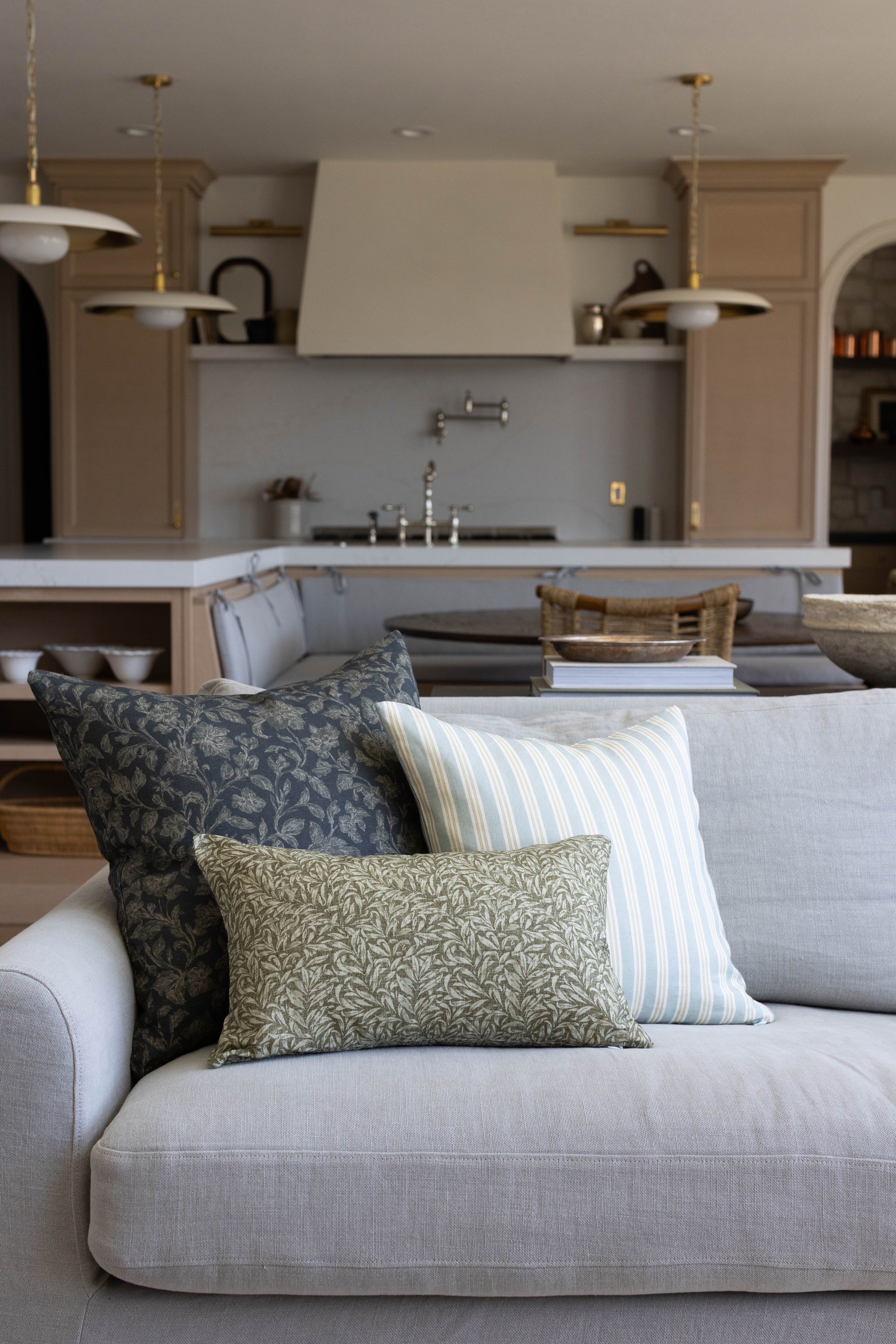 Edie in Linen - 18 | 20 | 22 - Image 11