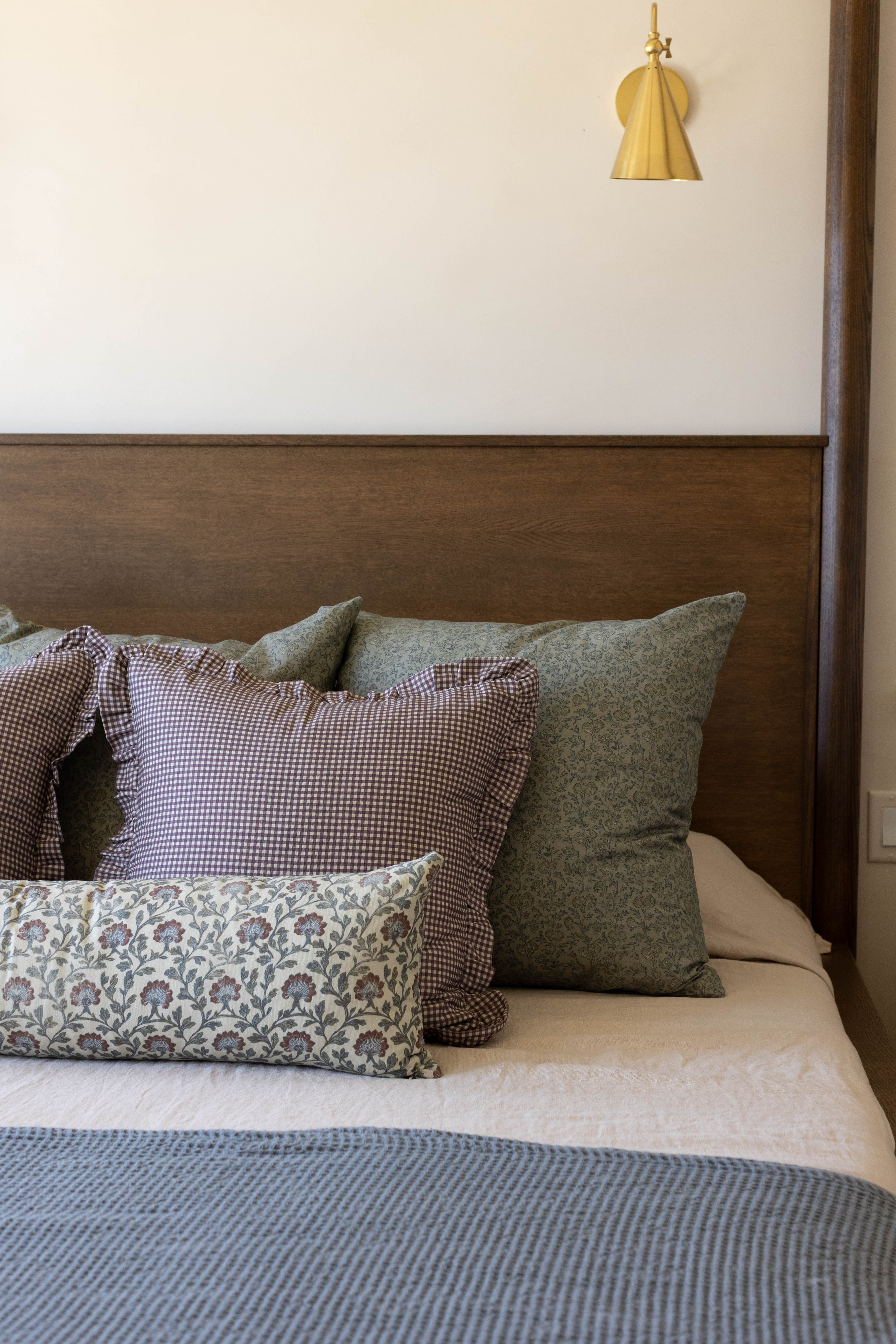 Leighton in Green - 18 | 22 | 26 - Image 9