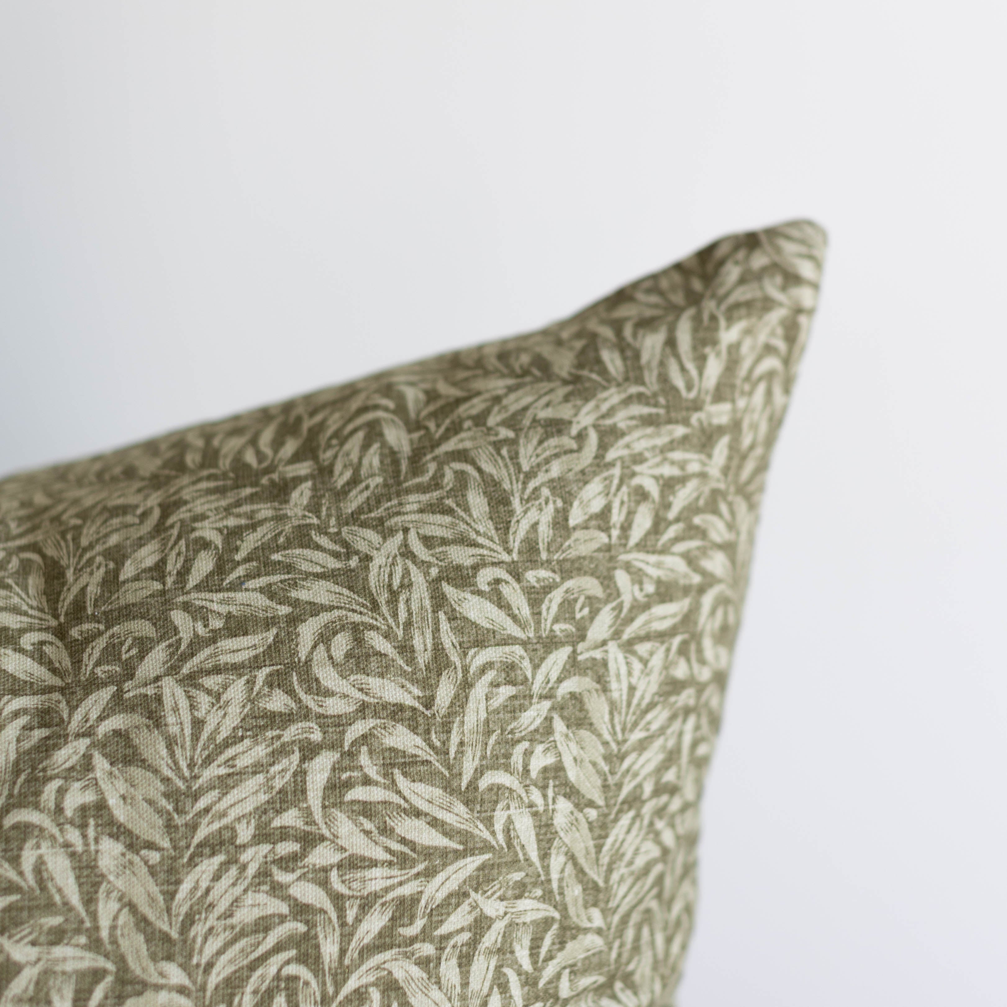 Louie in Green -12x20 | 12x40 - Image 5