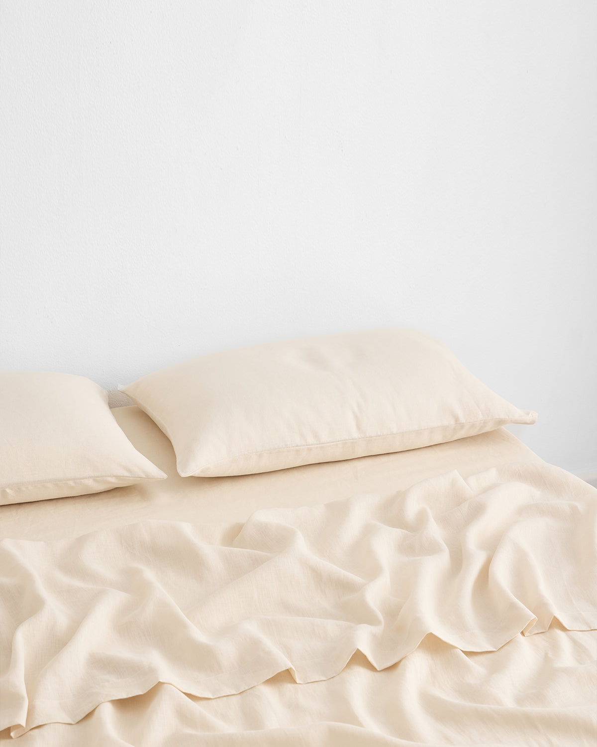 Crème 100% French Flax Linen Fitted Sheet Set - Image 3