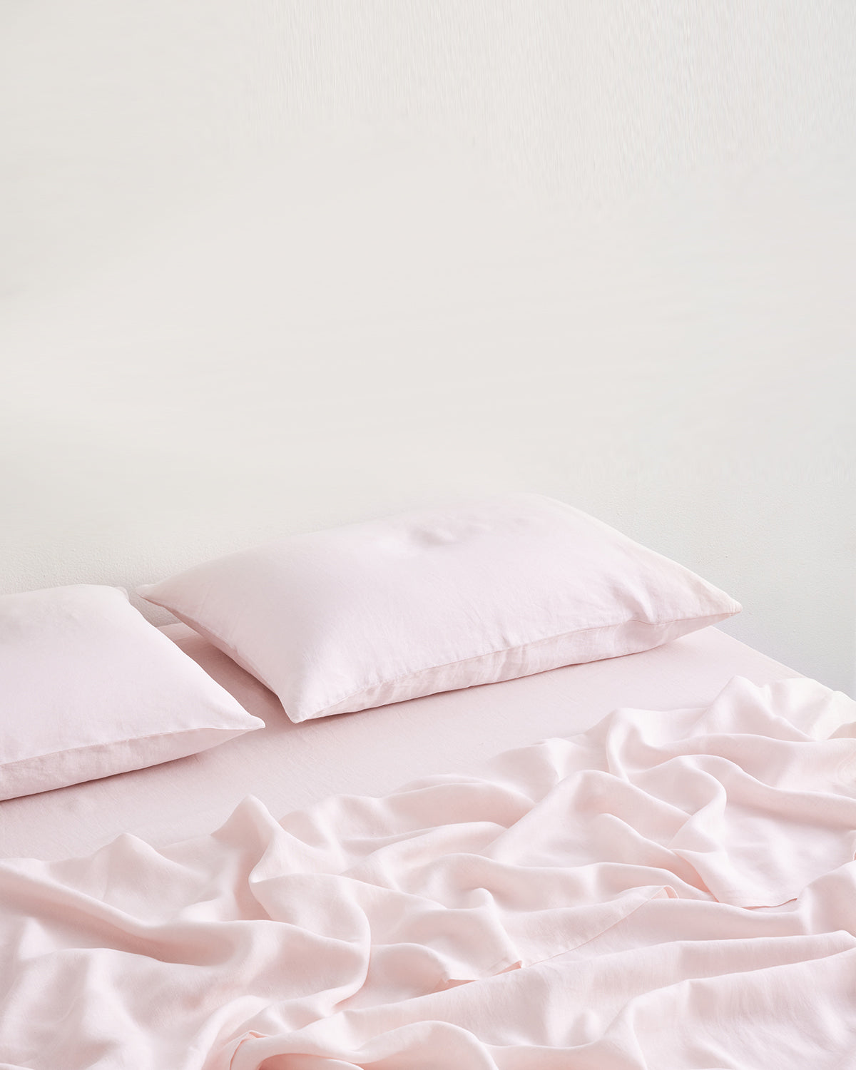 Rosewater 100% French Flax Linen Fitted Sheet Set - Image 3