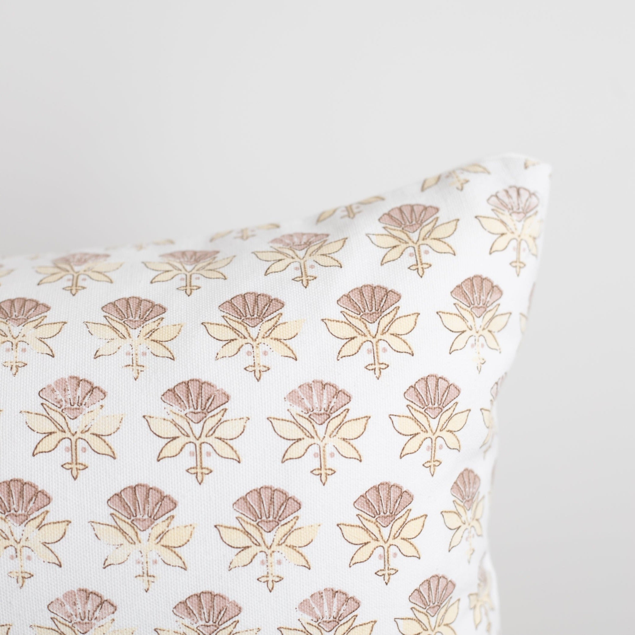 Fleur - White Floral - 18 | 22 | 24 - Image 2