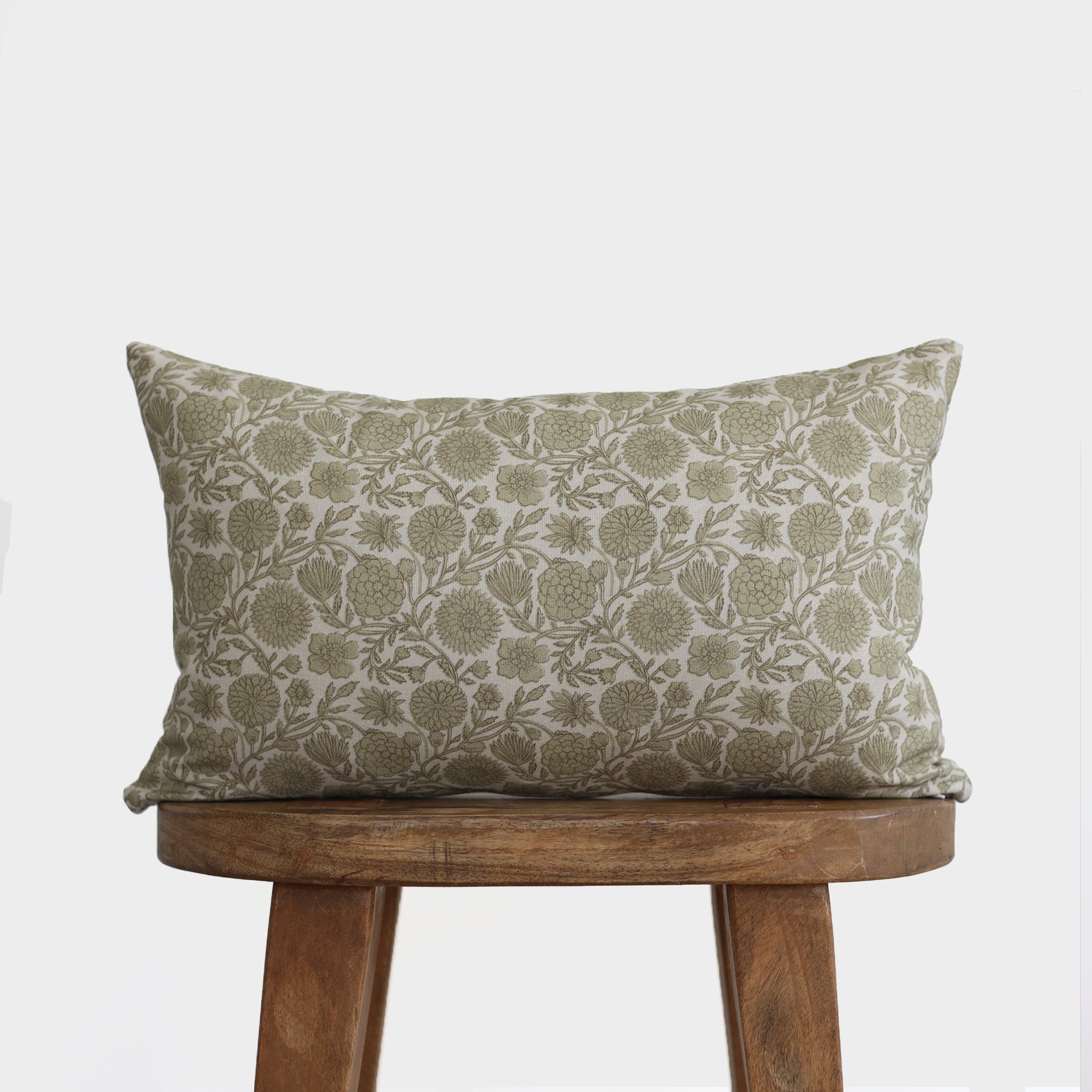 Gracie in Green - Lumbar - 12x20 | 12x40