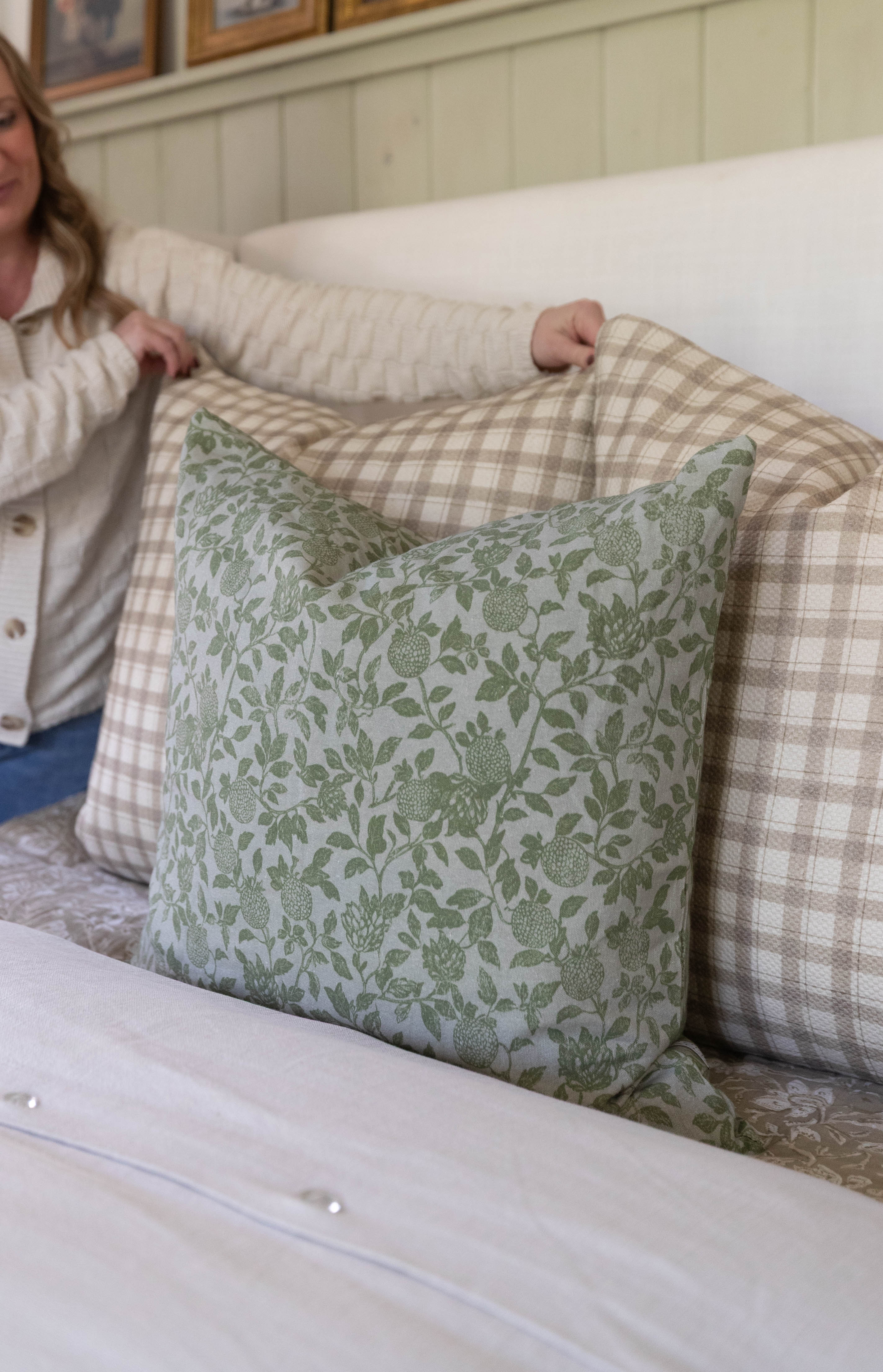 Ivy - 18 | 22 - Image 13