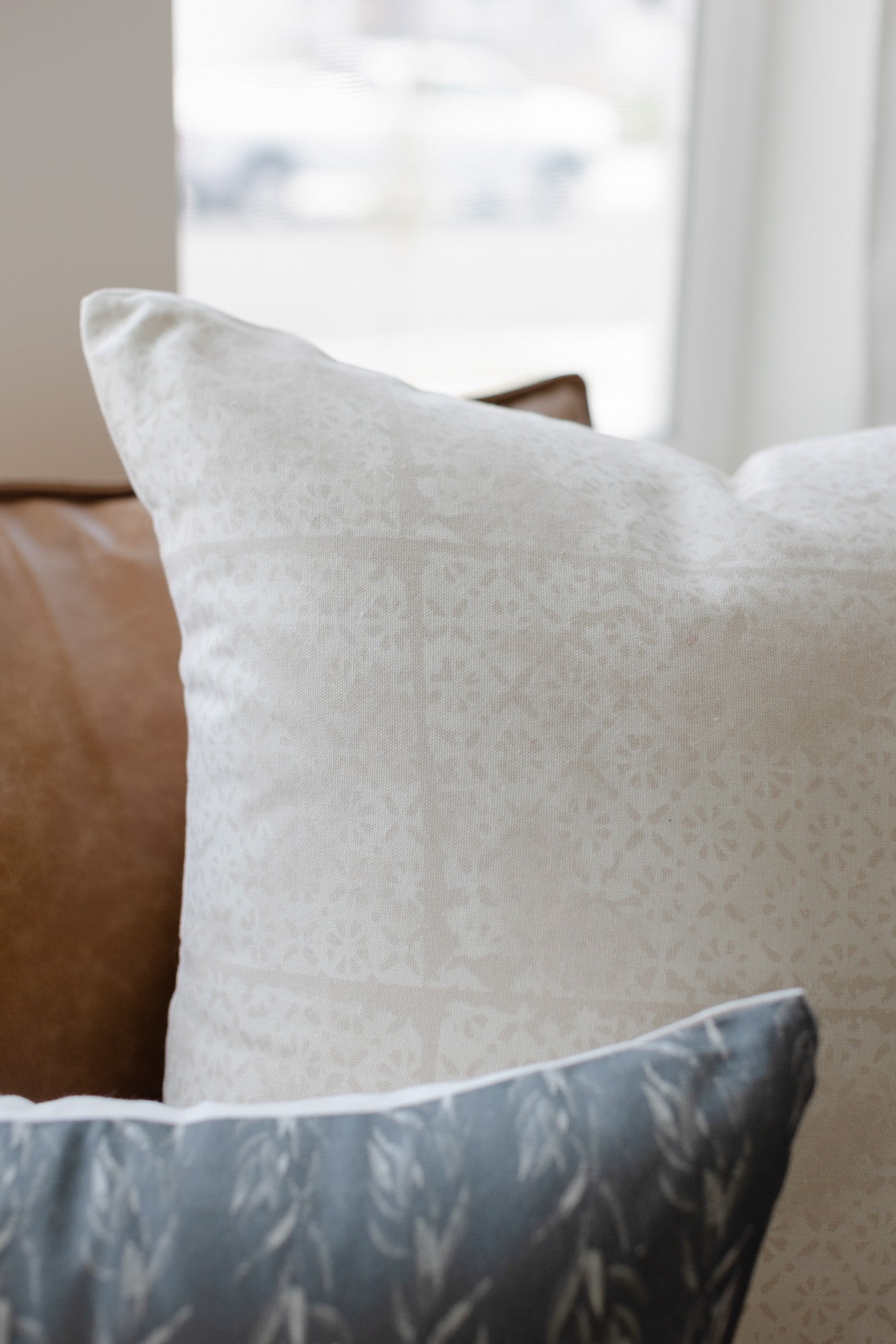 Faded Floral - 18 | 22 - Image 10