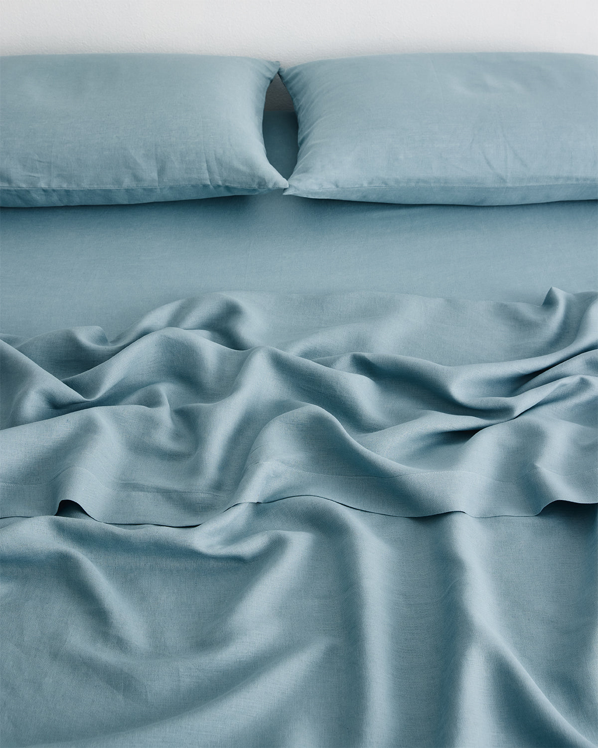 Lagoon 100% French Flax Linen Fitted Sheet - Image 2