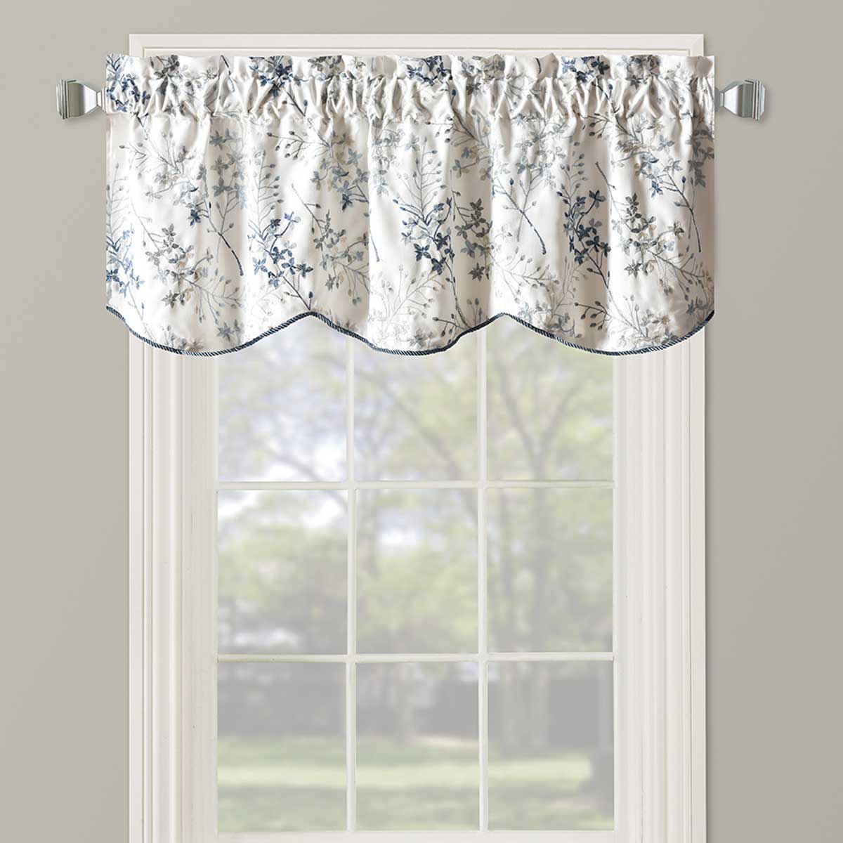 Lilia Lined Embroidered Valance 52Wx17L (Single) - Image 3