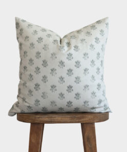 Lyla in blue - 18 | 22 | 24 | 26