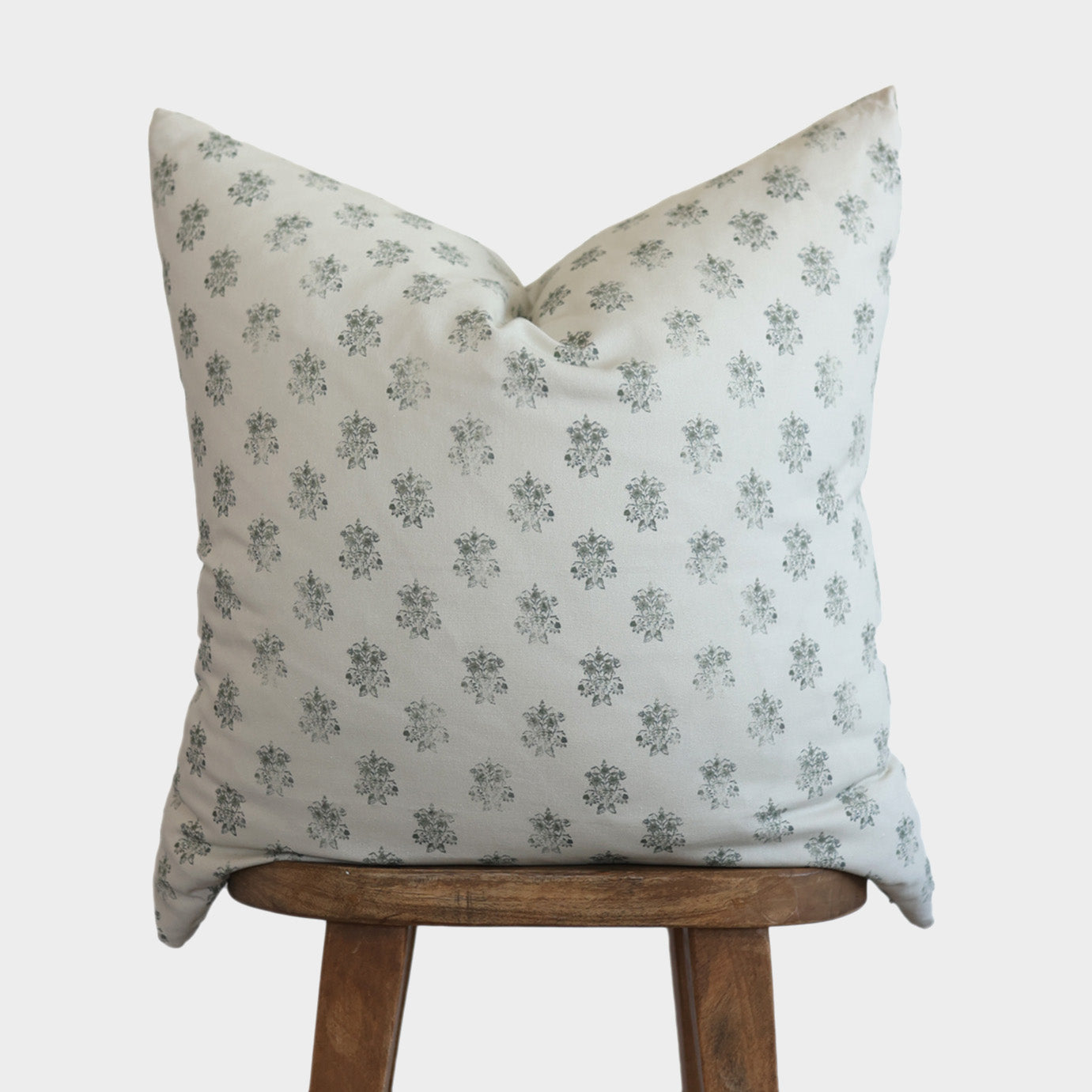 Lyla in blue - 18 | 22 | 24 | 26 - Image 17