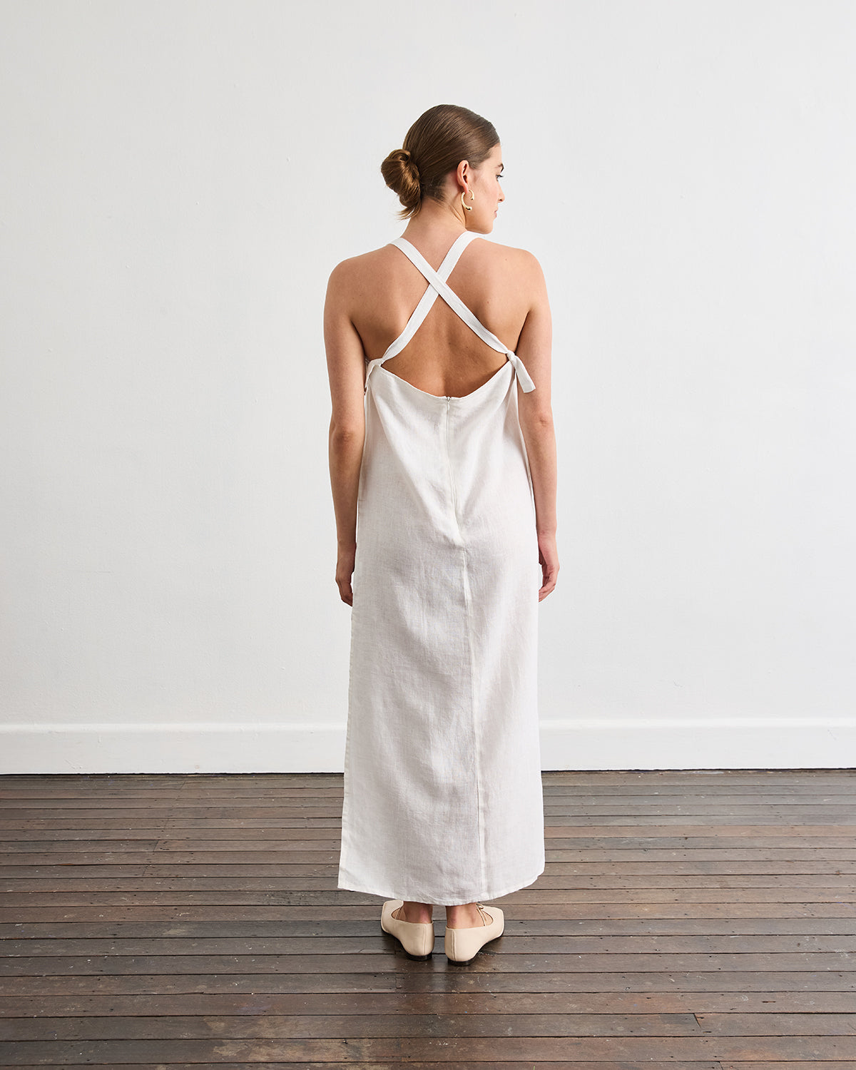 Boulevard Linen Maxi Dress in White - Image 3