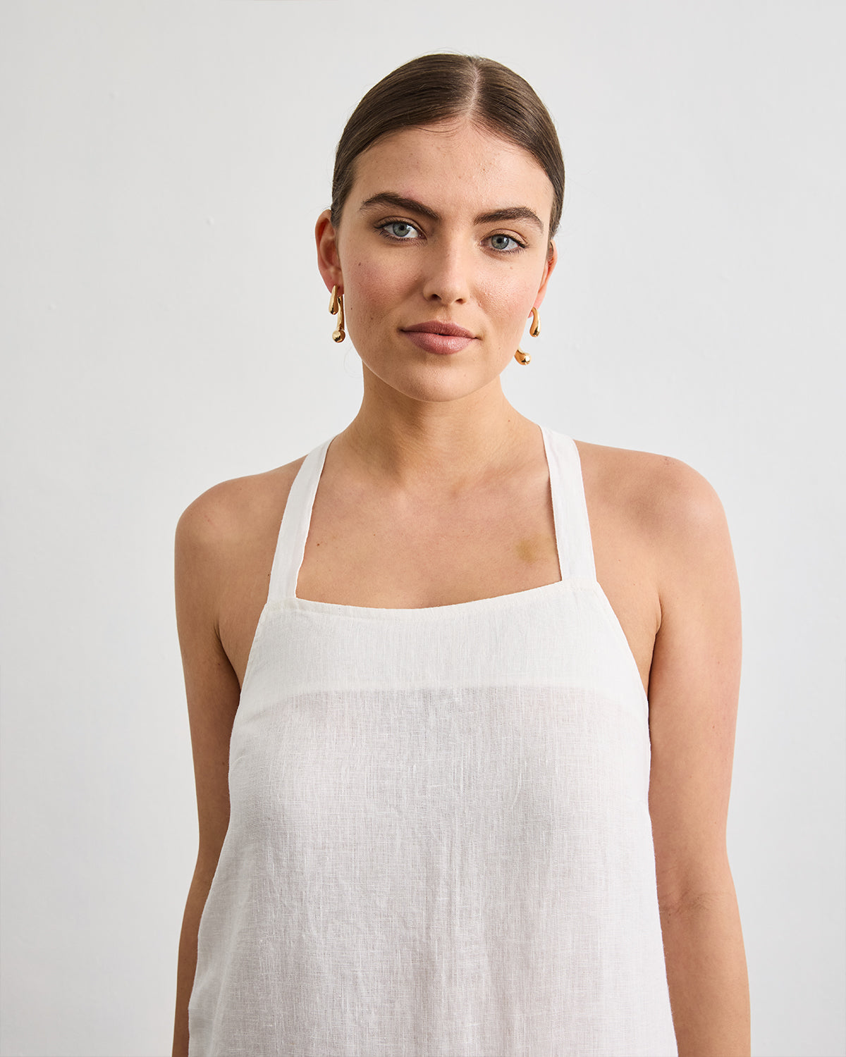 Boulevard Linen Maxi Dress in White - Image 6