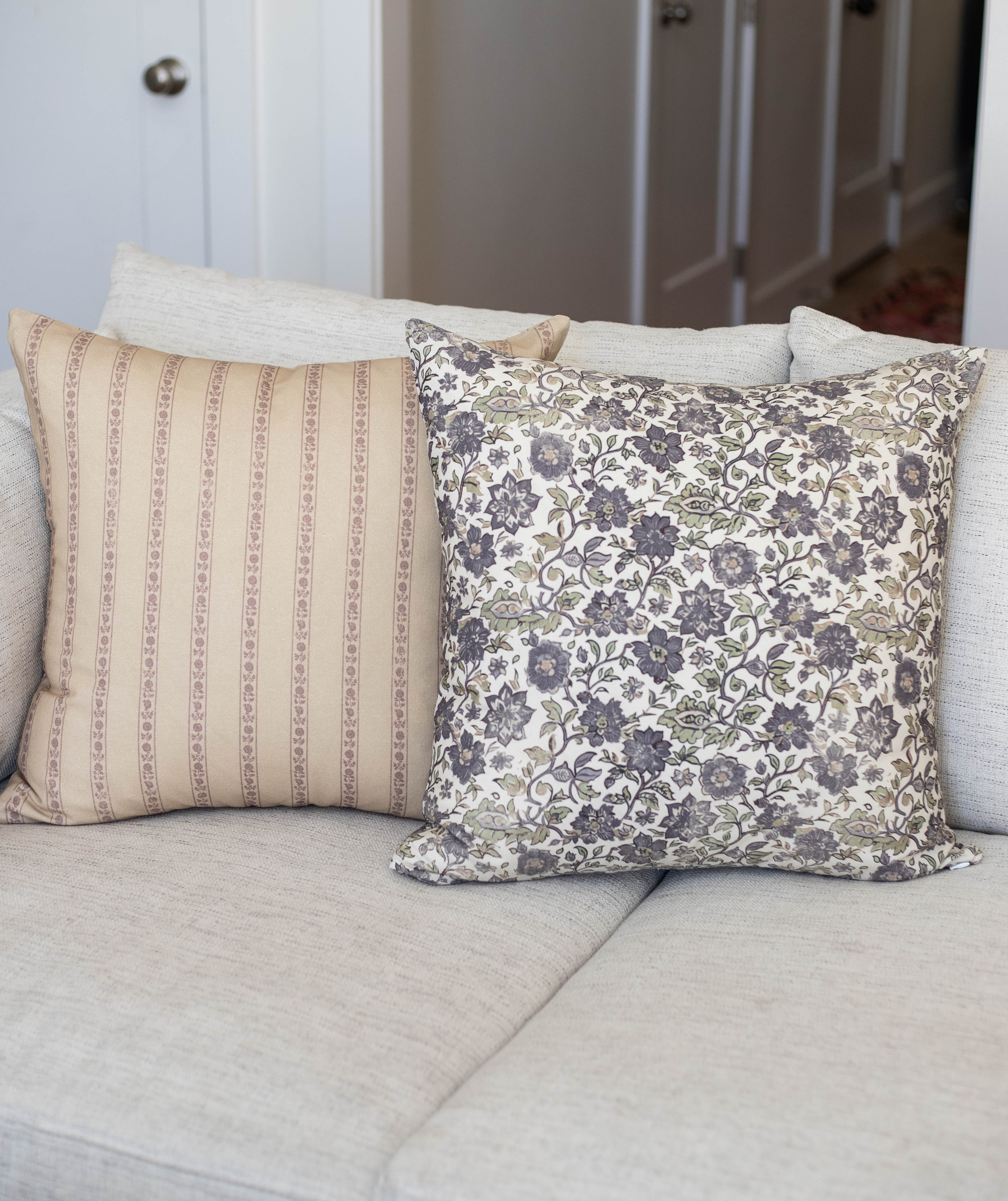 Hattie - 18 | 22 - Image 10