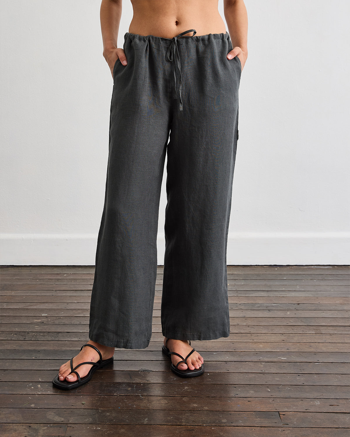 Lounge Linen Pants in Charcoal - Image 3