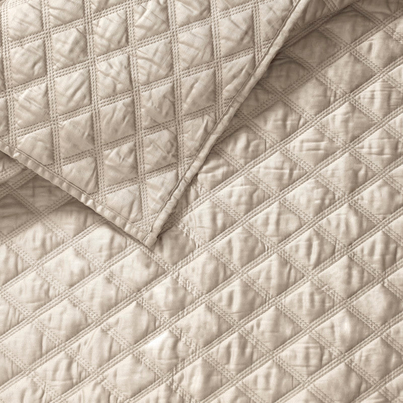 Premier Sateen Quilt Set - Image 13