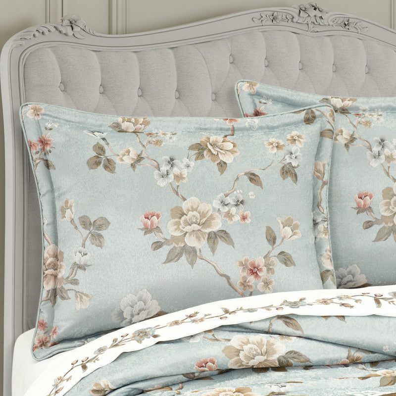 Prestige Comforter Set - Image 2