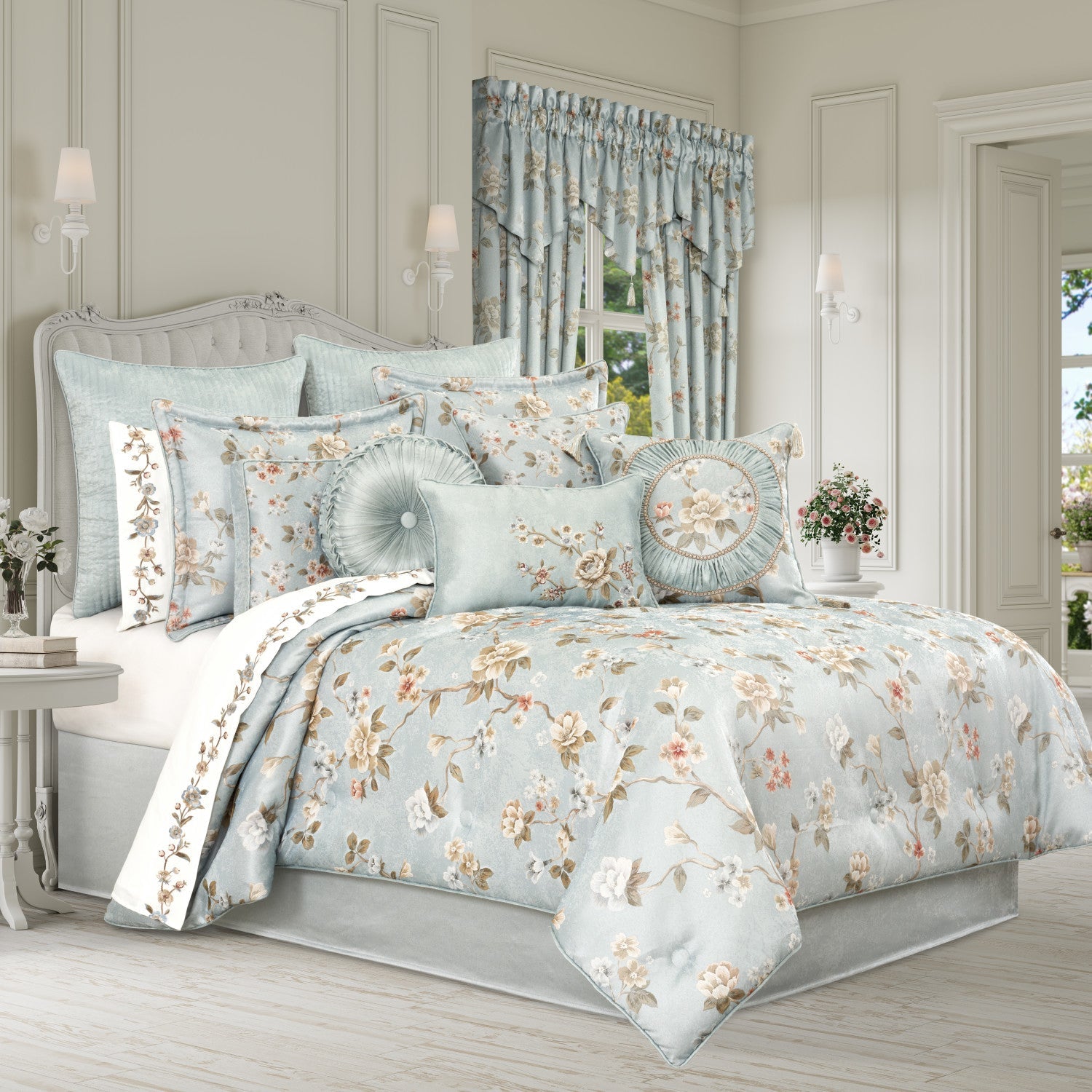 Prestige Comforter Set