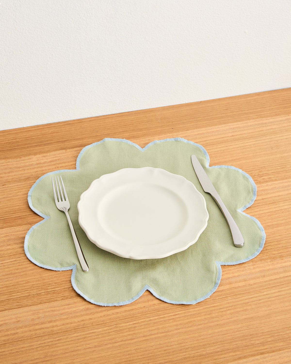 Sage & Coast 100% French Flax Linen Petal Placemats (Set of Four)