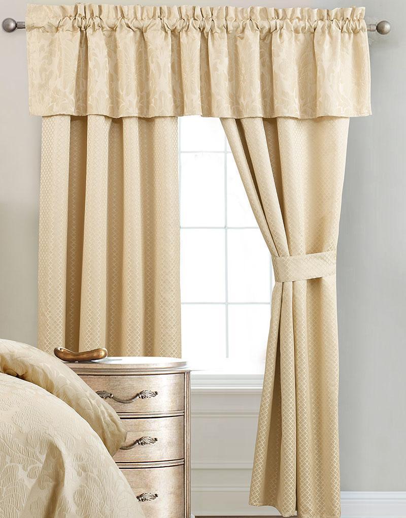 Sara 5 Piece Lined Jacquard Curtain Panel Set 84Wx84L