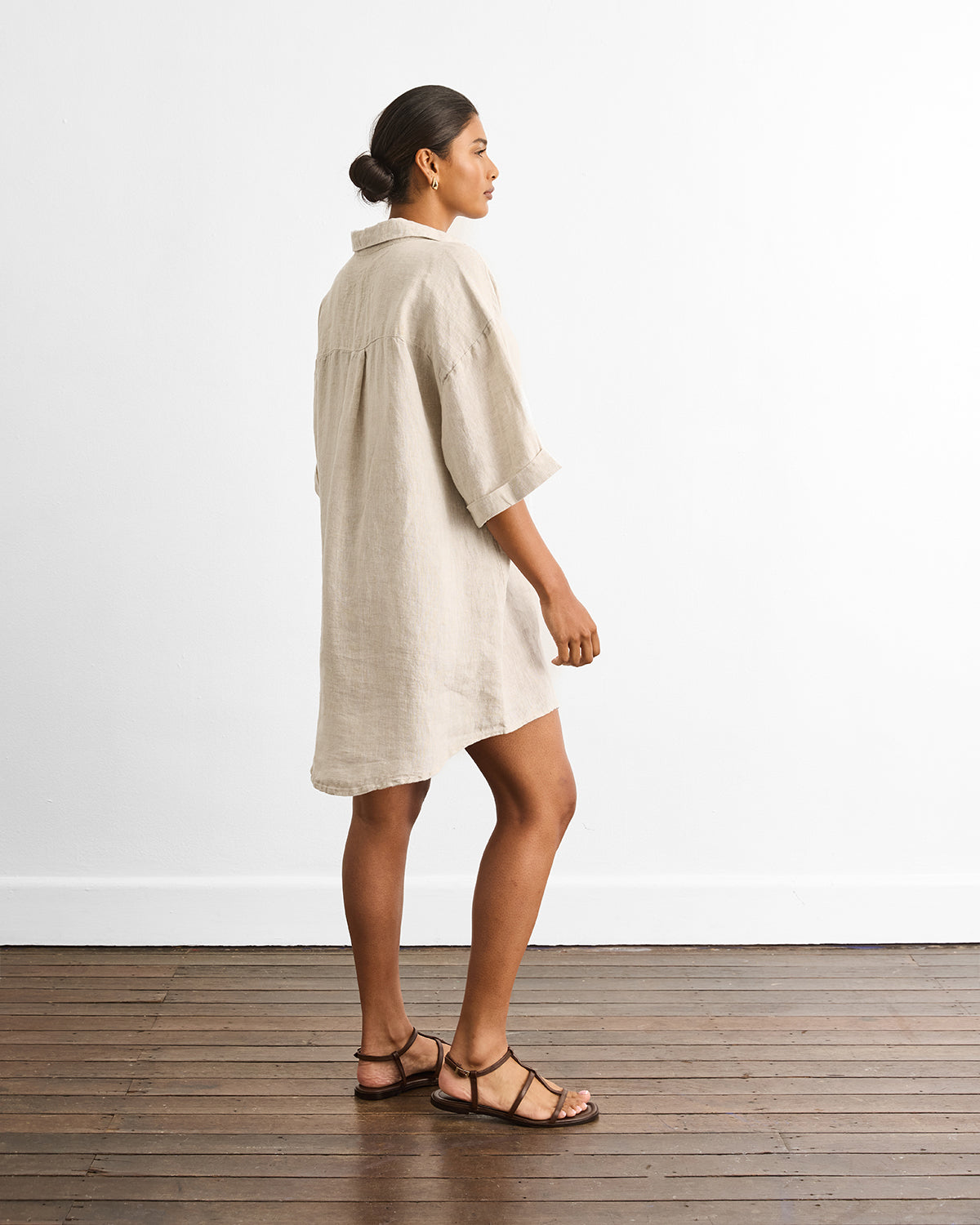 Villa Linen Shirt Dress in Oatmeal - Image 2