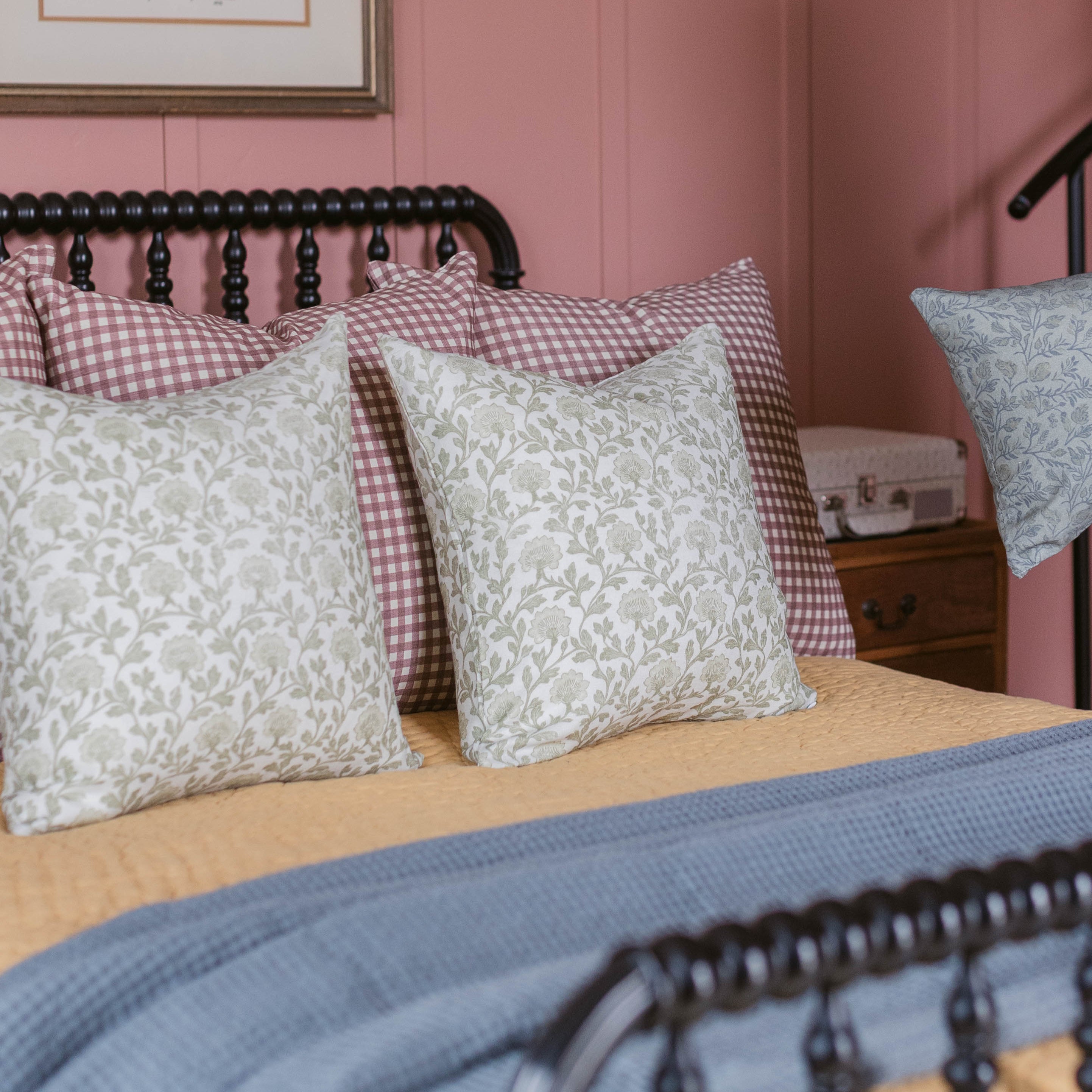 Clem in Linen - 18 | 22 - Image 13