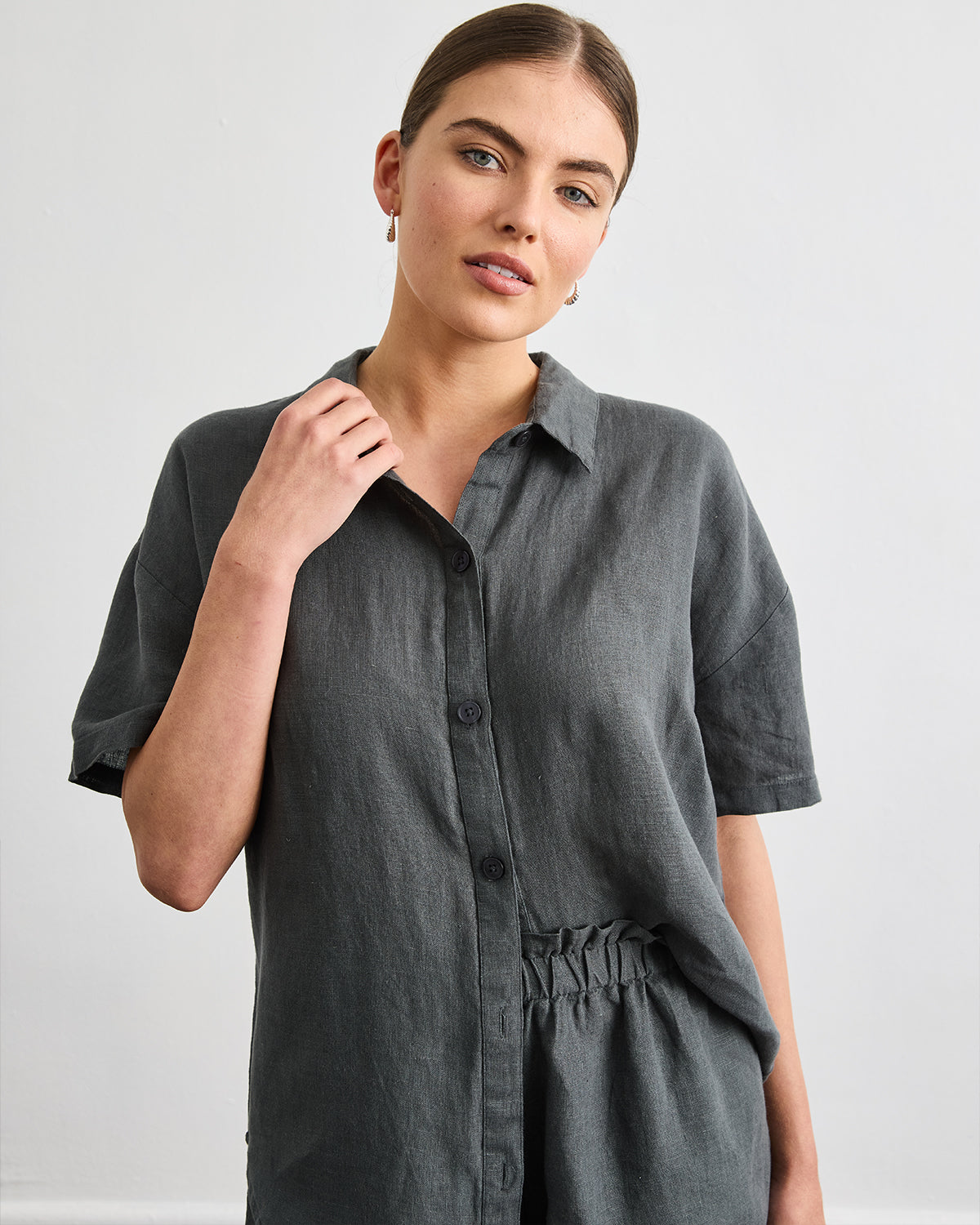 Short Lounge Set in Charcoal - Image 3