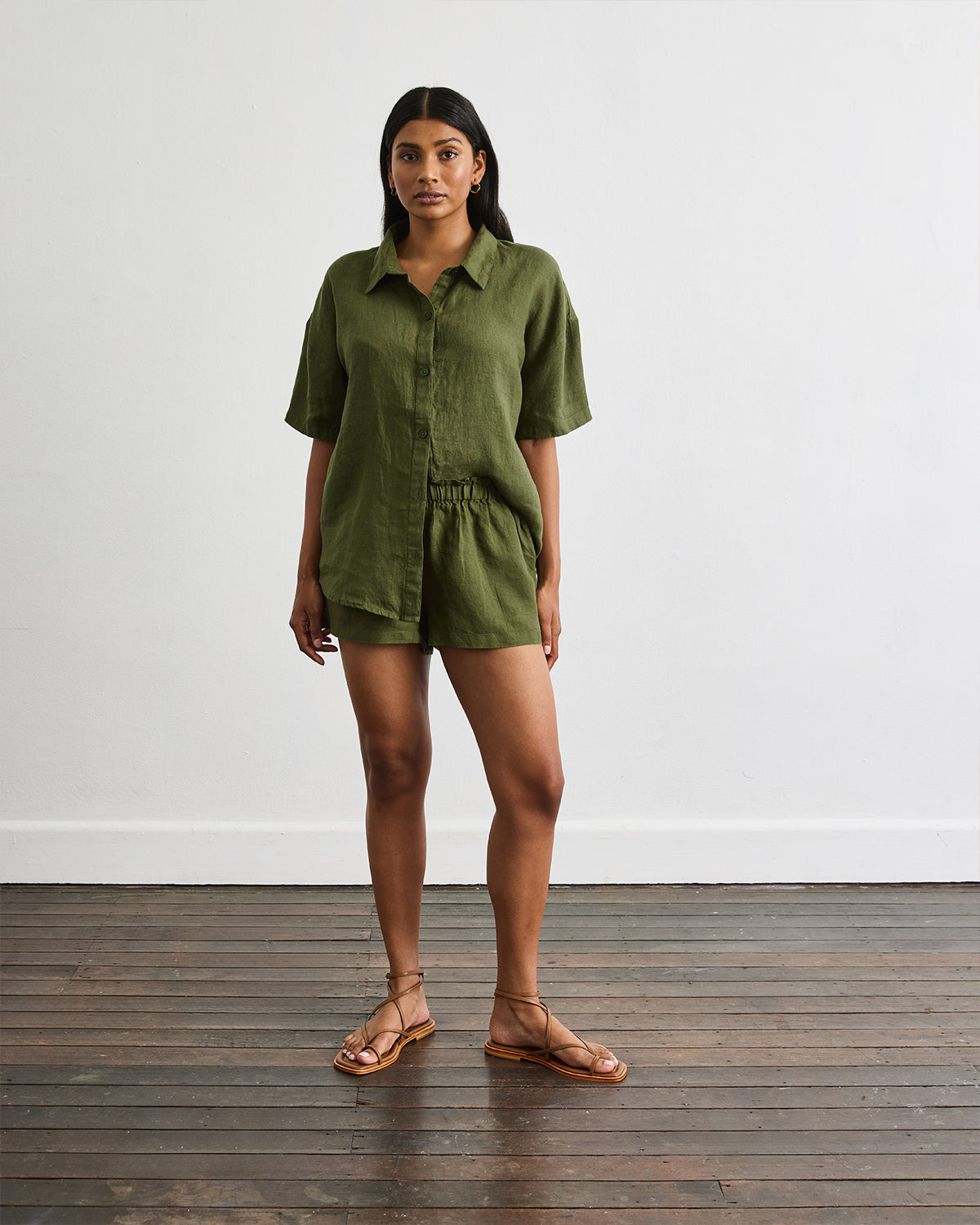 Short Lounge Set in Olive - Image 2