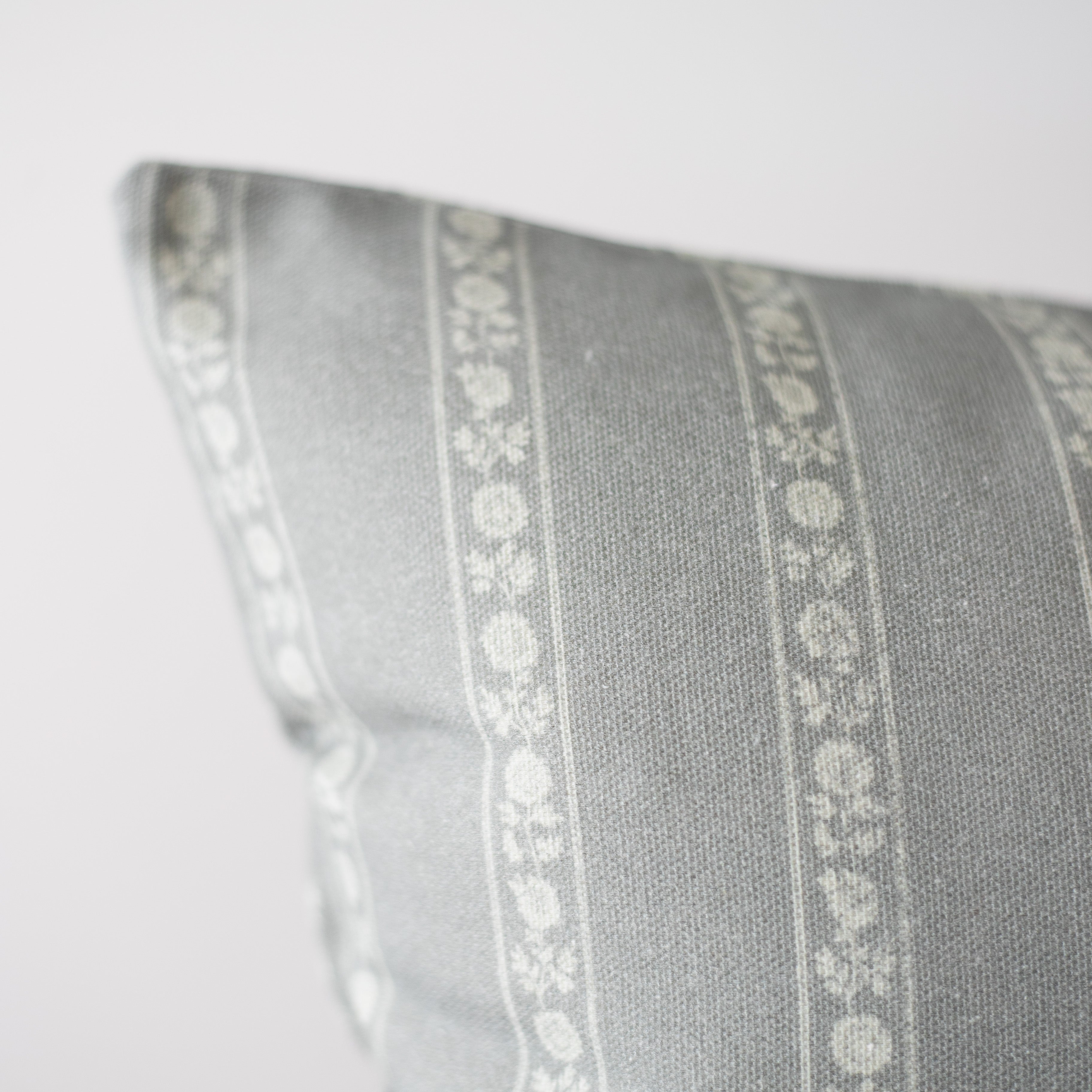 Sutton-Double Sided-12x20 - Image 5