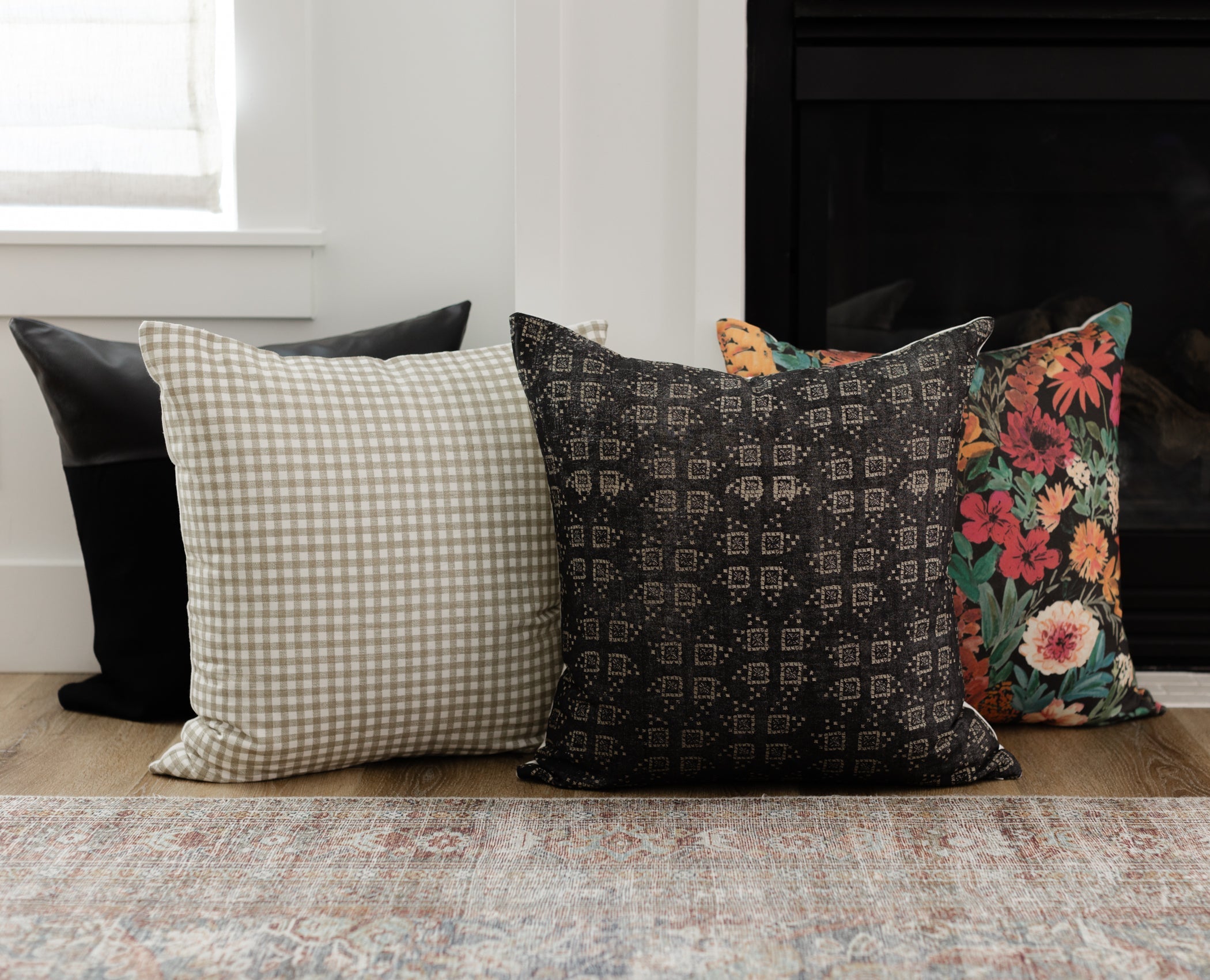 Black Mosaic 18 | 22 - Image 6