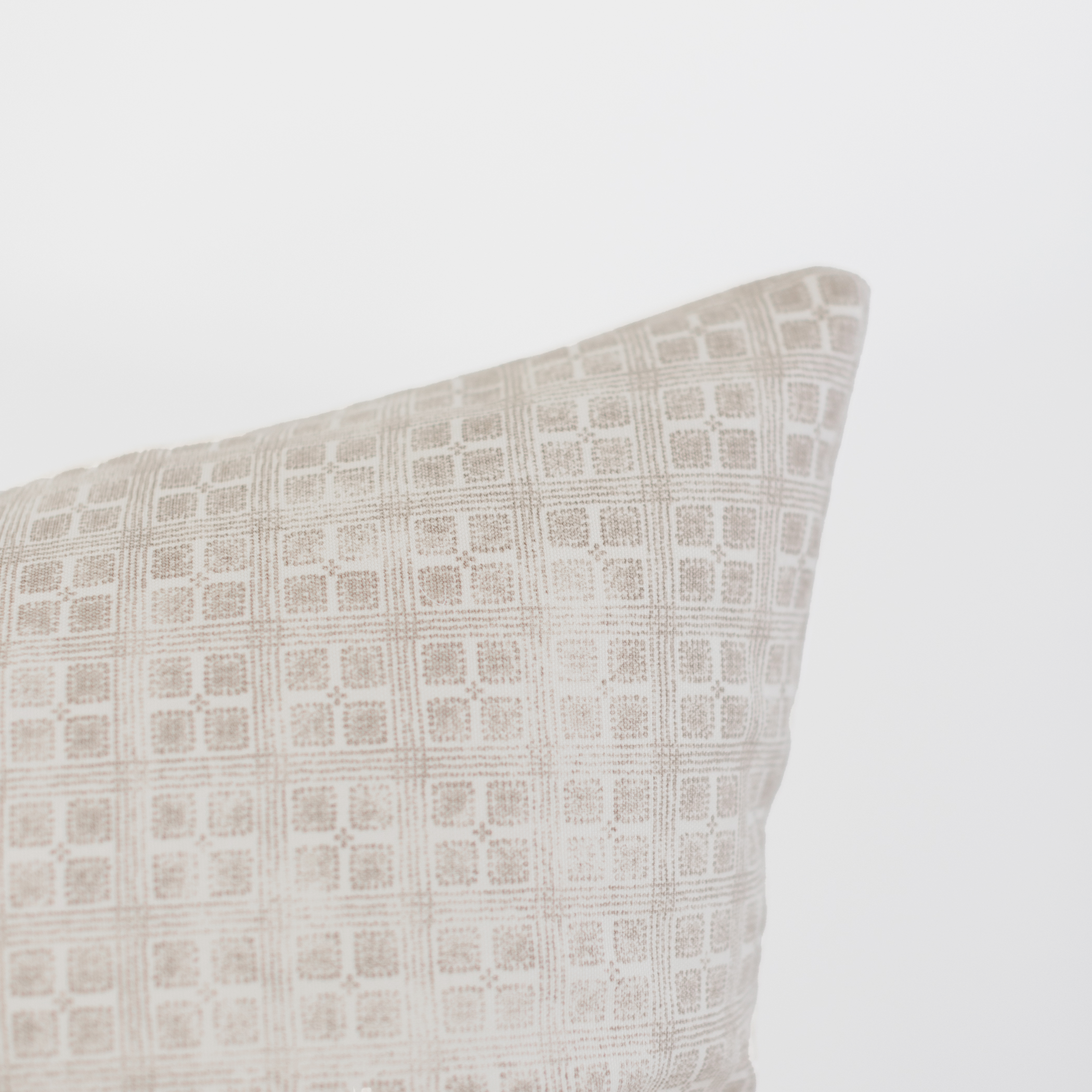 Fleur Grid Lumbar - 12x20 | 12x40 - Image 4